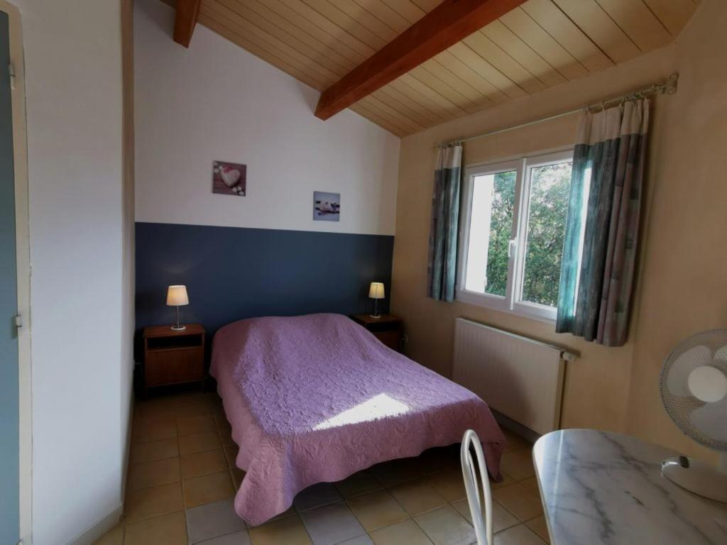 Two-Bedroom House with Garden and Terrace "Christina Ouest" photo 3