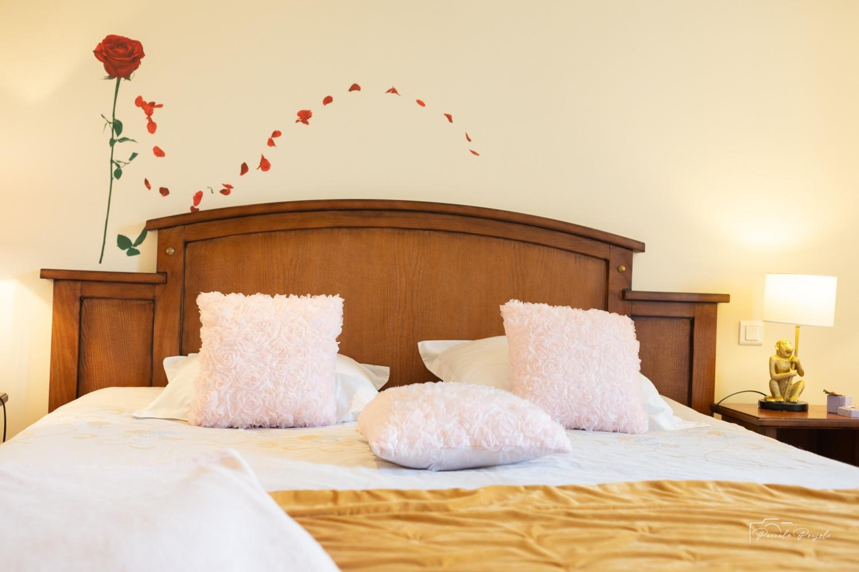 Quadruple Room with Mountain View - Photo 10