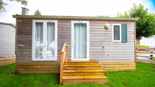 Superior Two-Bedroom Bungalow (4 Adults + 1 Child) photo 1