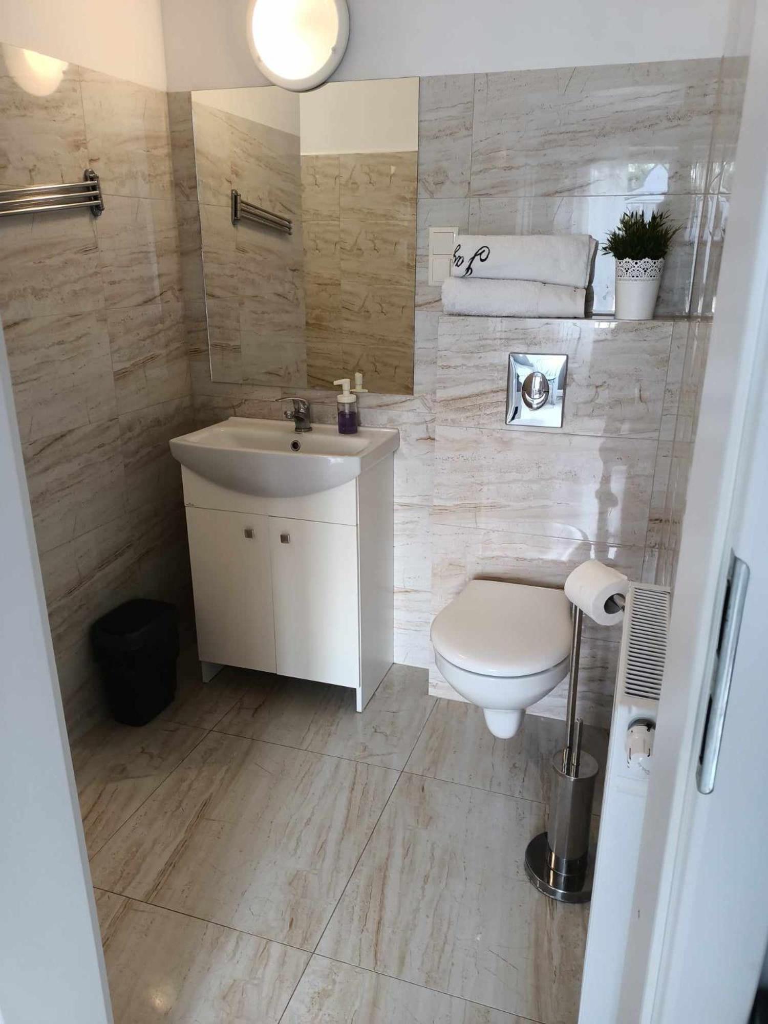 Triple Room with Private Bathroom photo 3