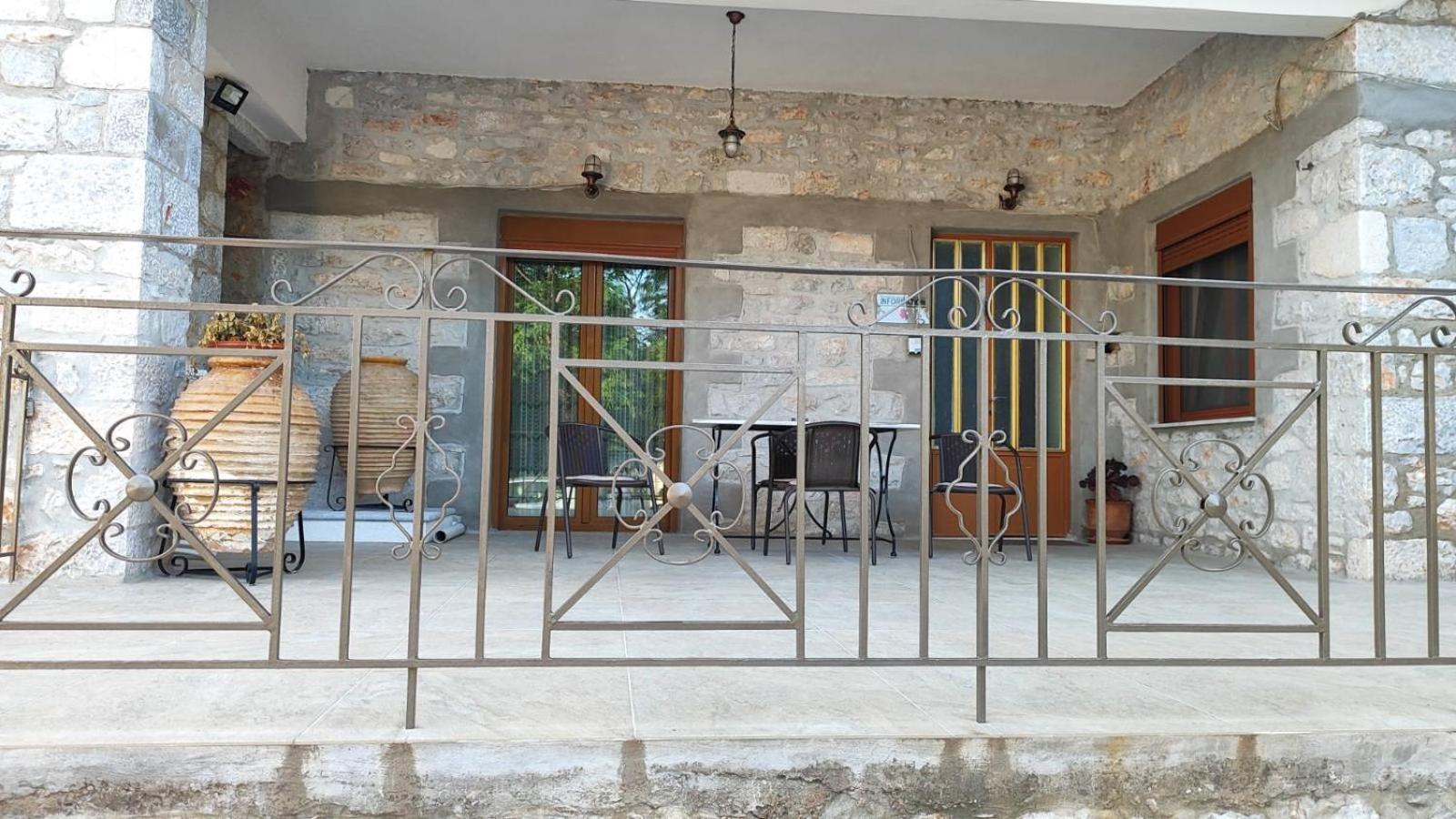 Deluxe Family Room - Photo 11