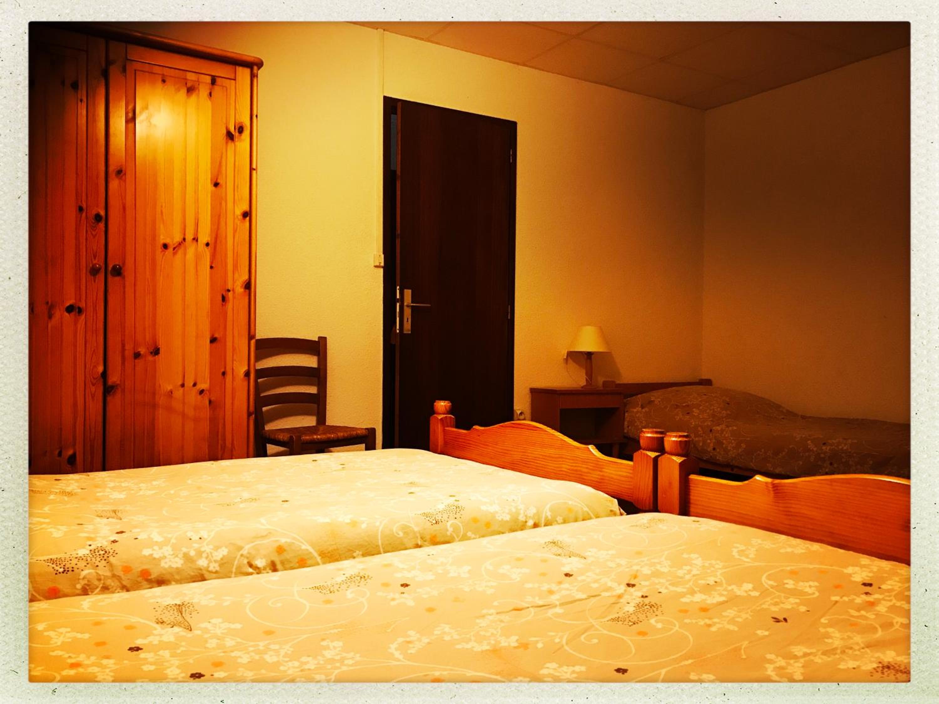 Standard Triple Room - Photo 3