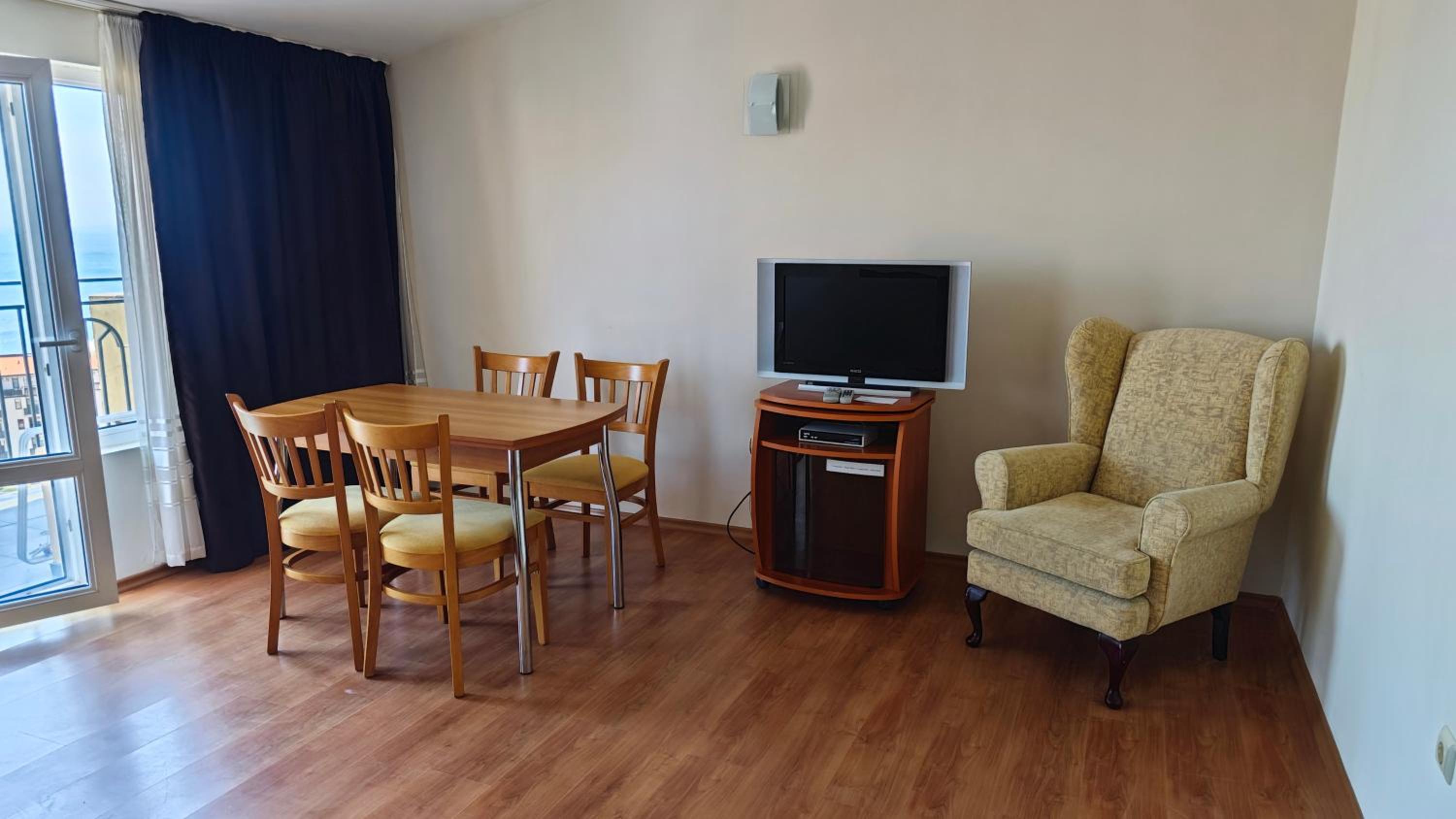 Apartment with Sea View photo 2
