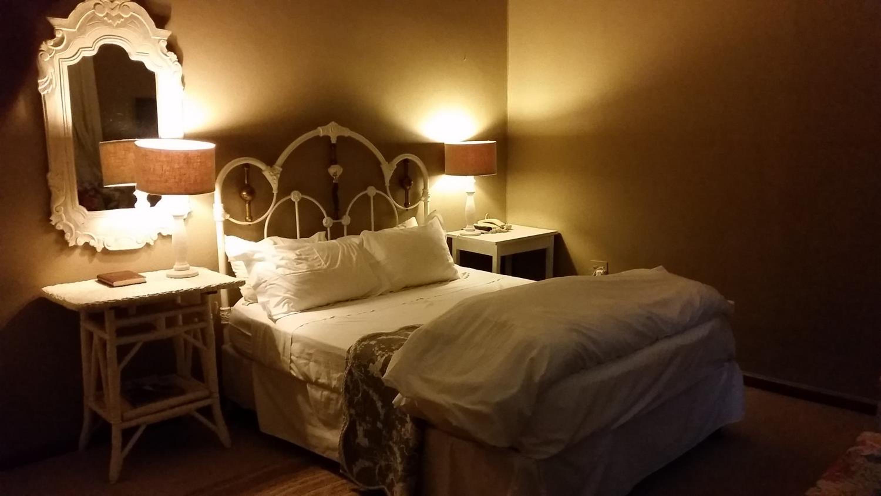 Double Room with Private Bathroom photo 1