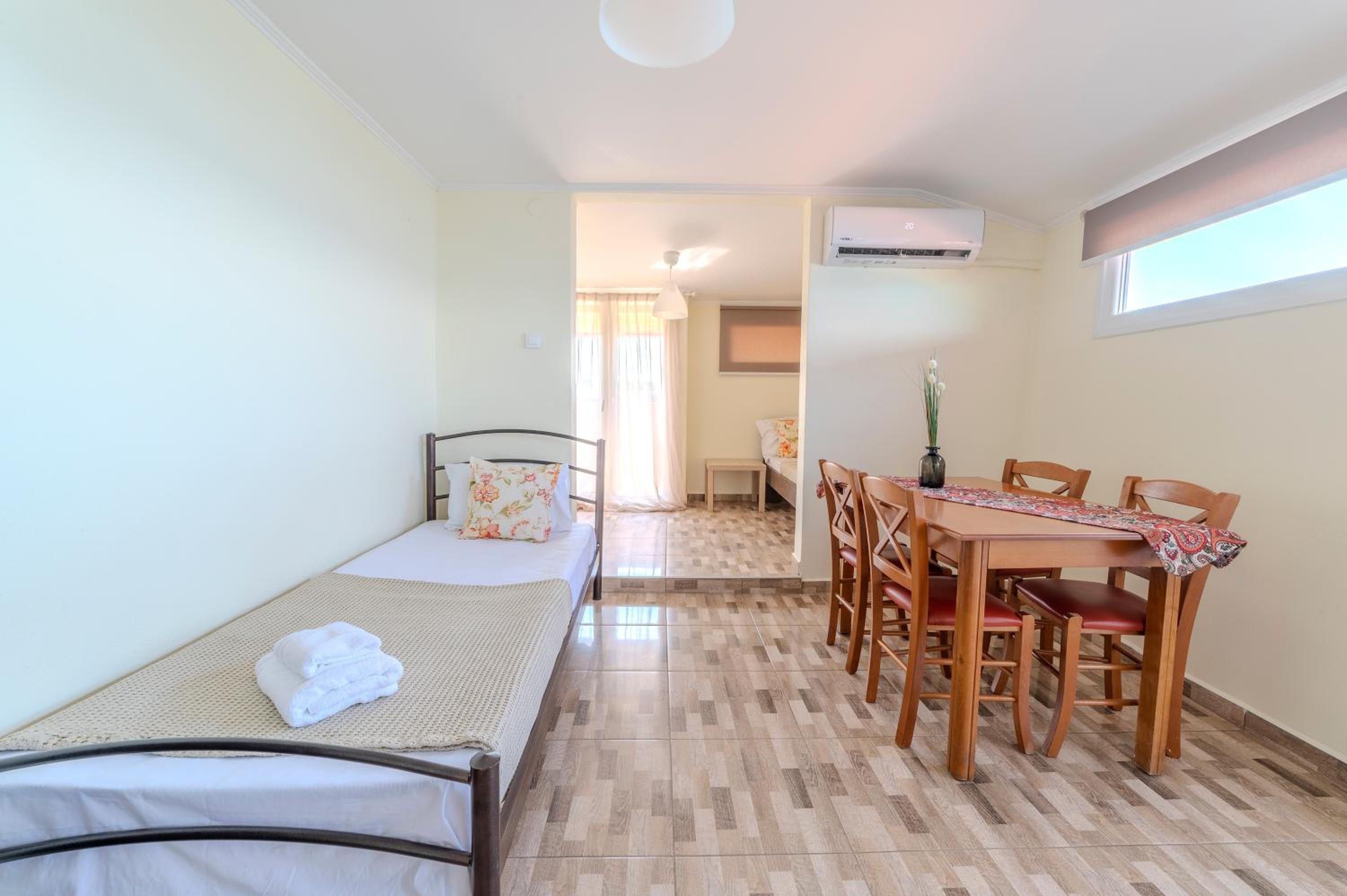 Triple Room photo 2