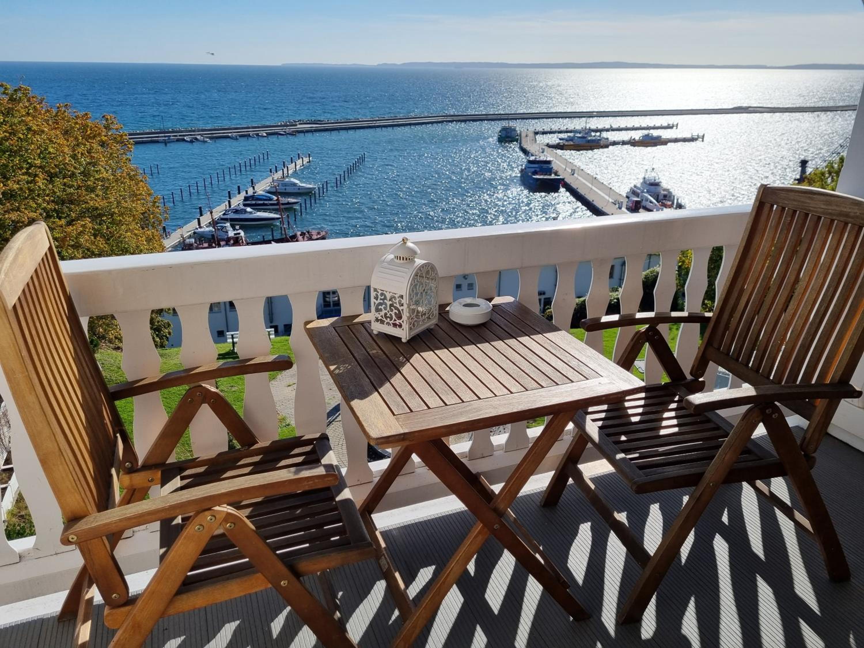 Deluxe Double Room with Balcony and Sea View