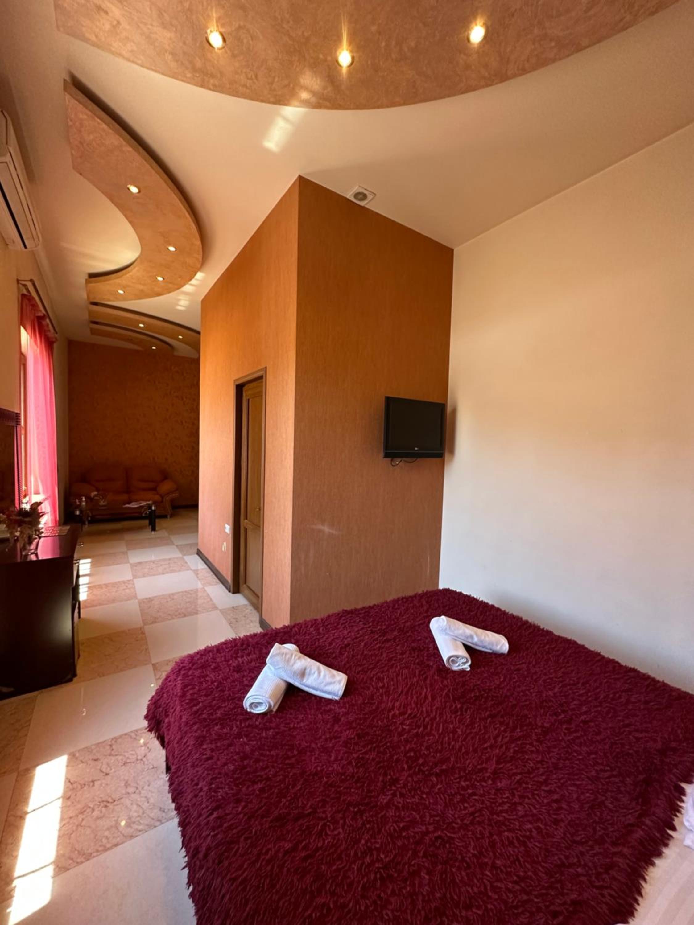 Deluxe Double Room with Shower