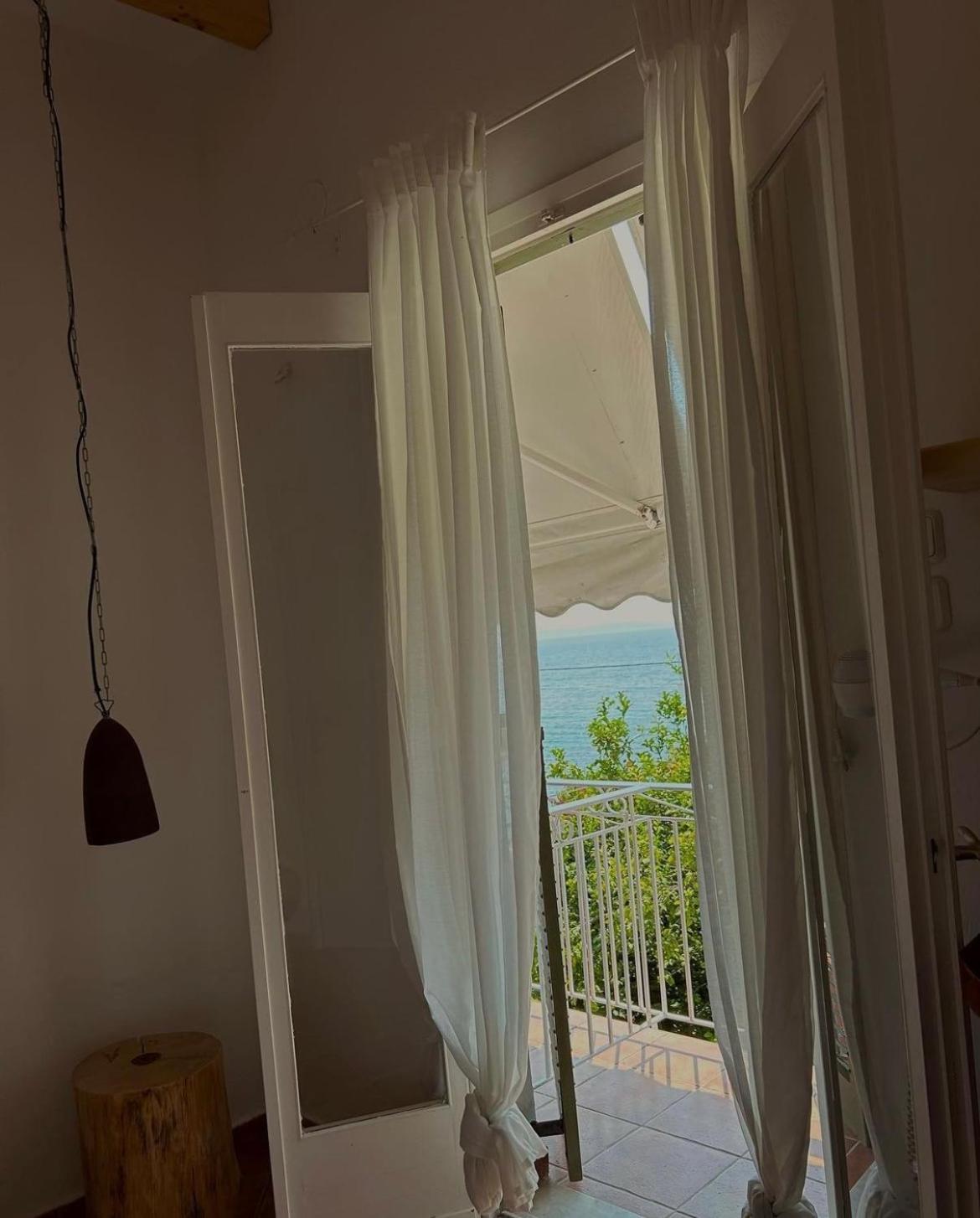 Studio with Sea View photo 1