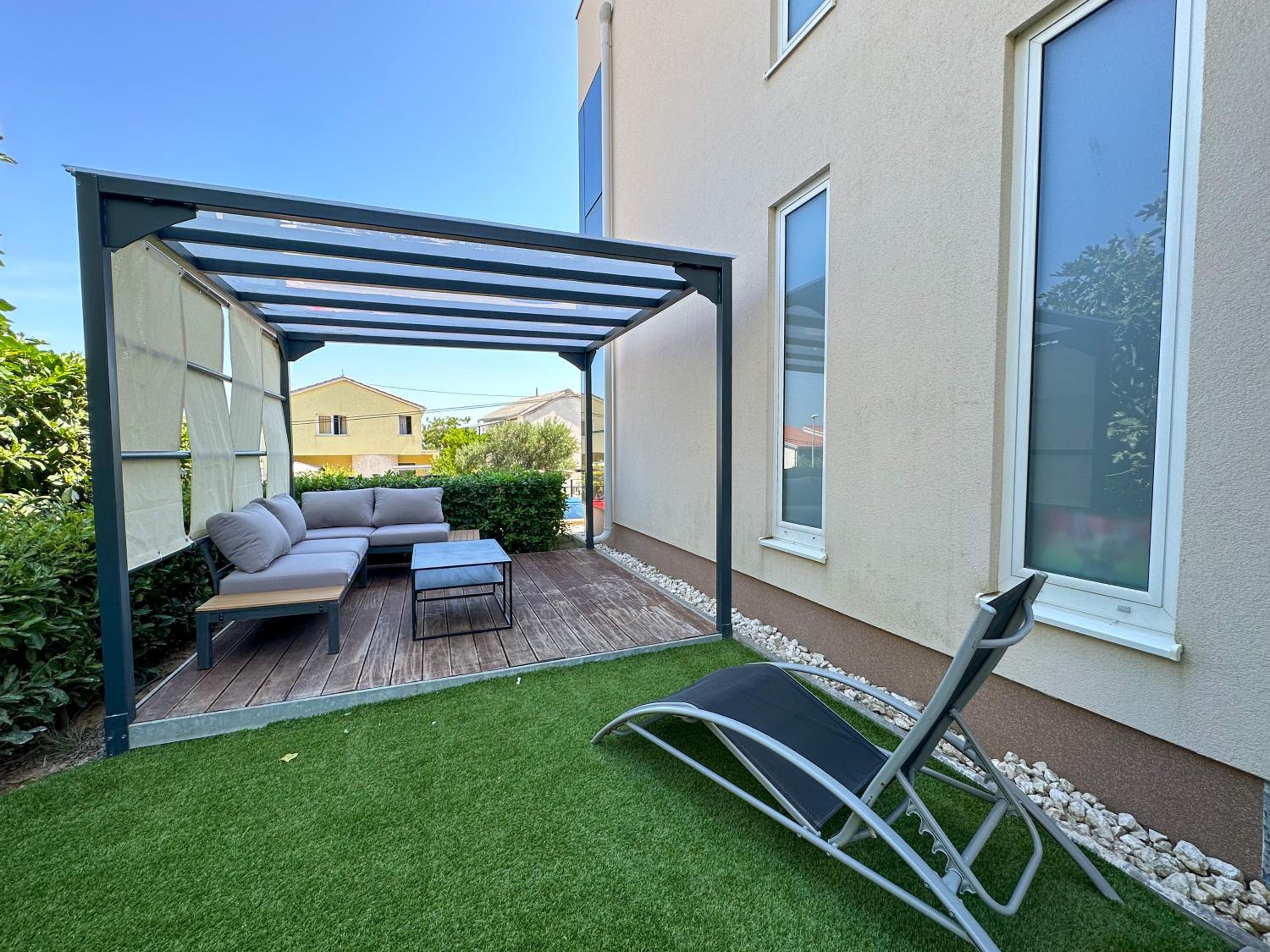 Apartment - Ground Floor photo 3
