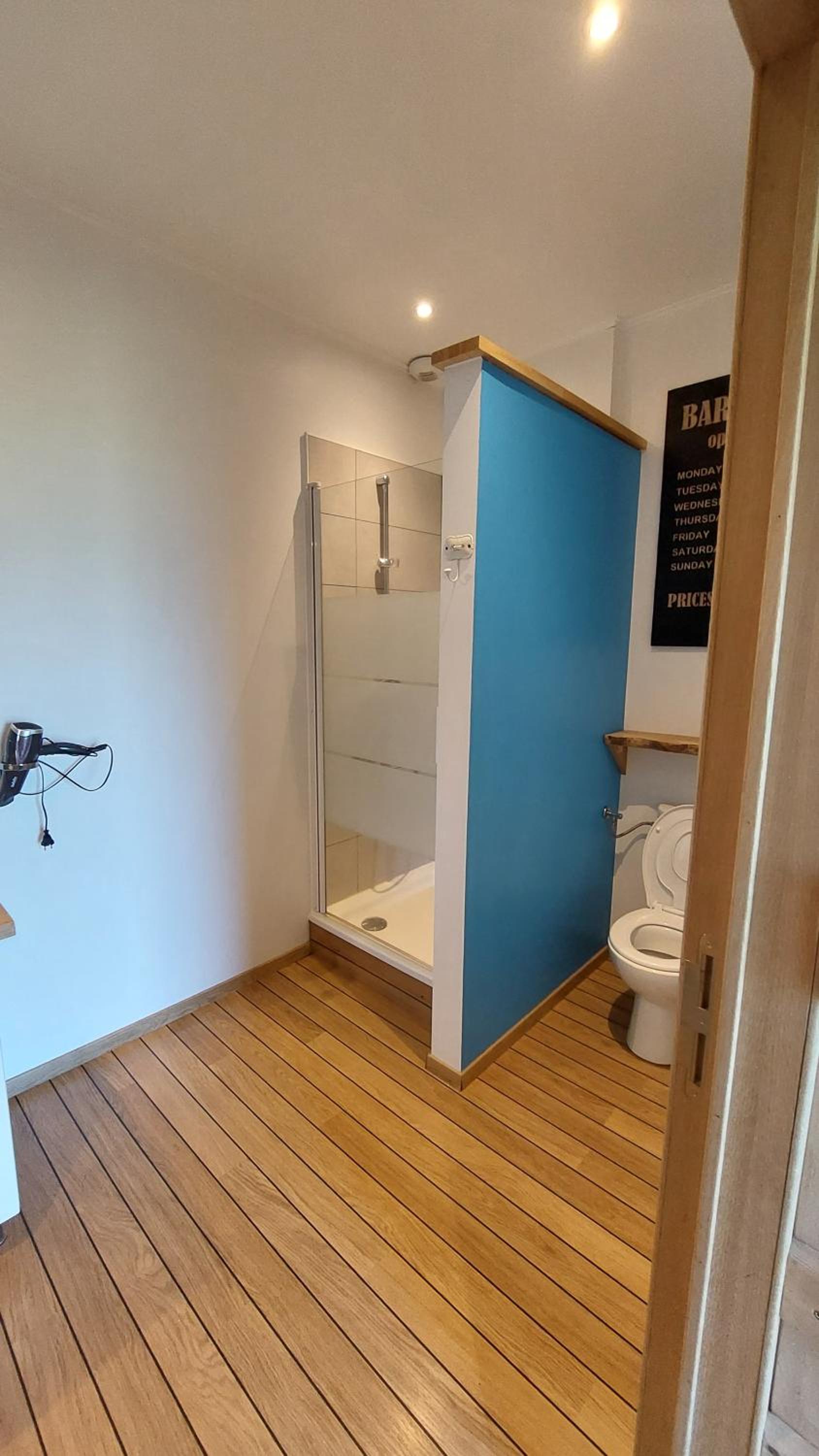 Family Room with Private Bathroom photo 1