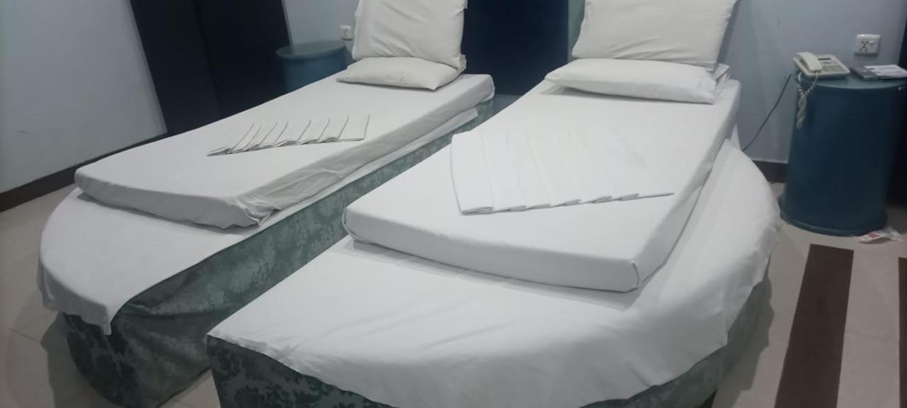 Deluxe Twin Room photo 3