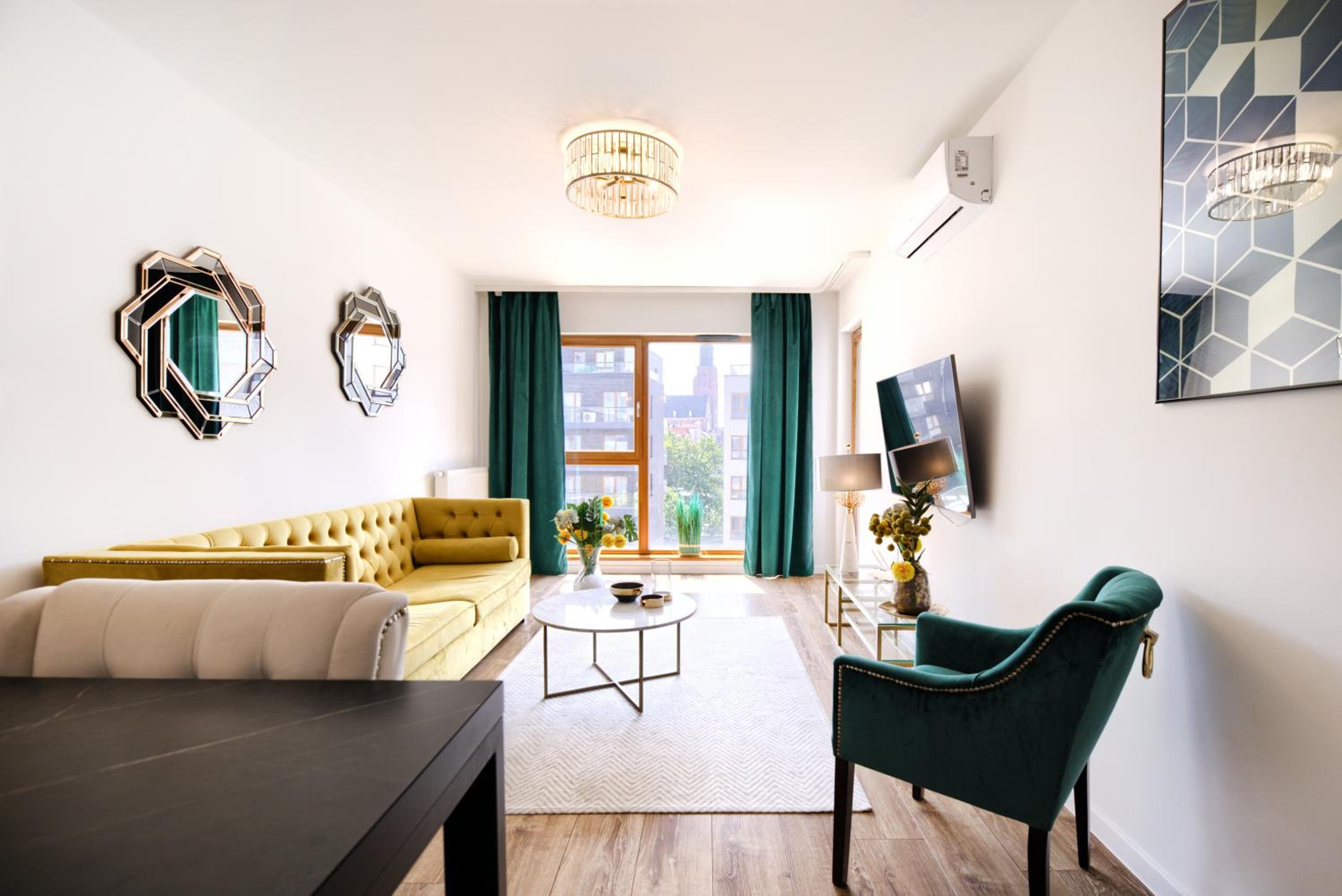 Deluxe Apartment