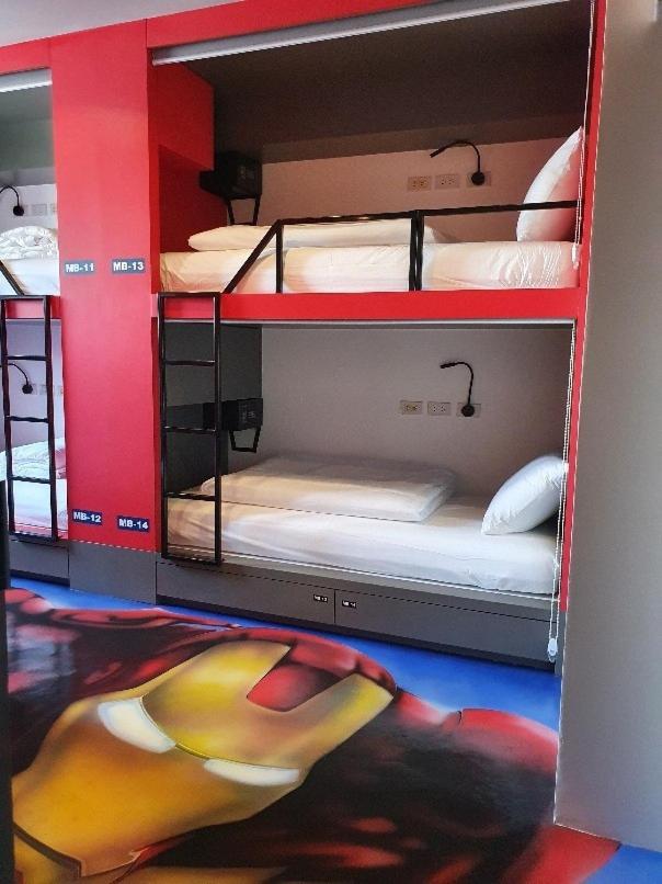 Bunk Bed in Mixed Dormitory Room