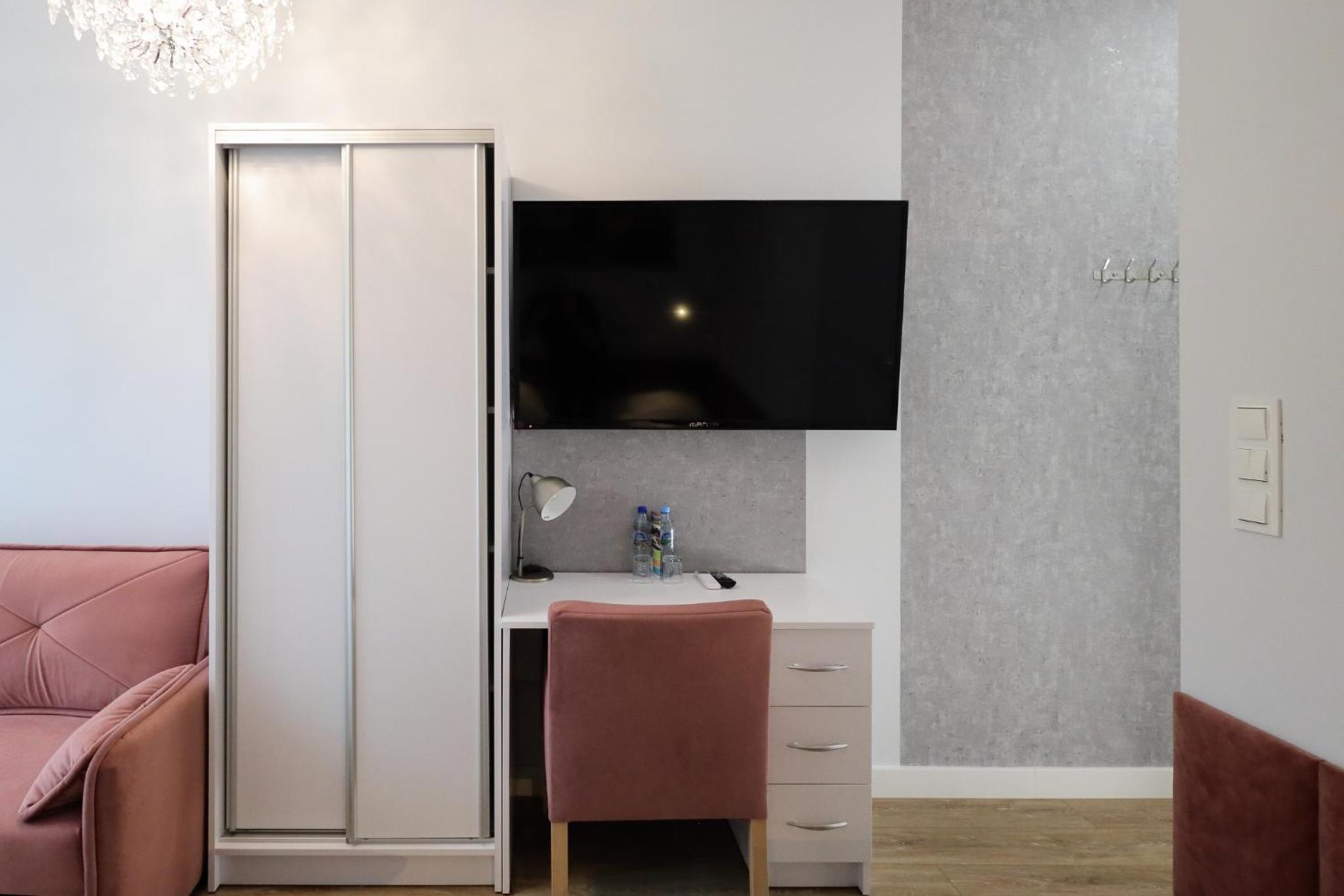 Standard Double or Twin Room photo 3