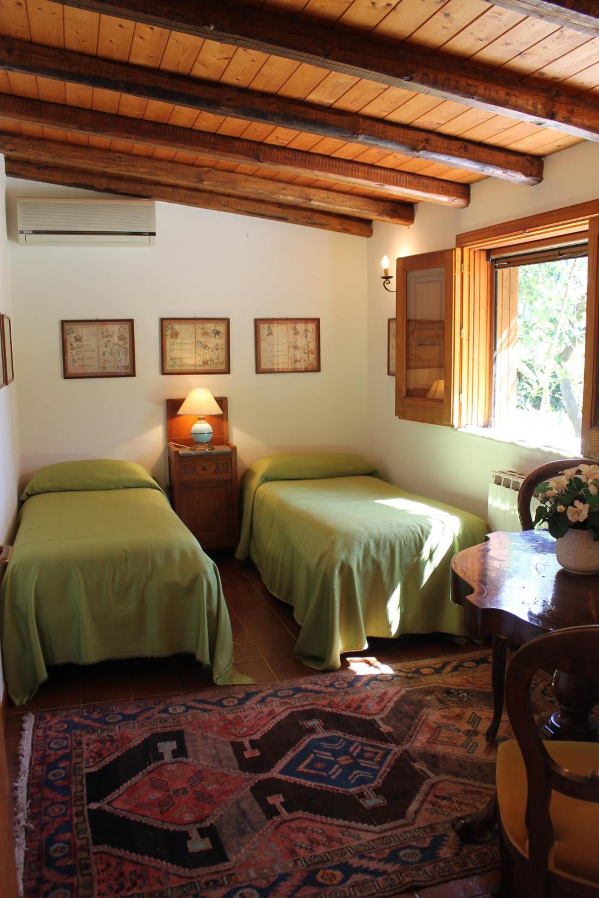 Two-Bedroom House (Green House) photo 2