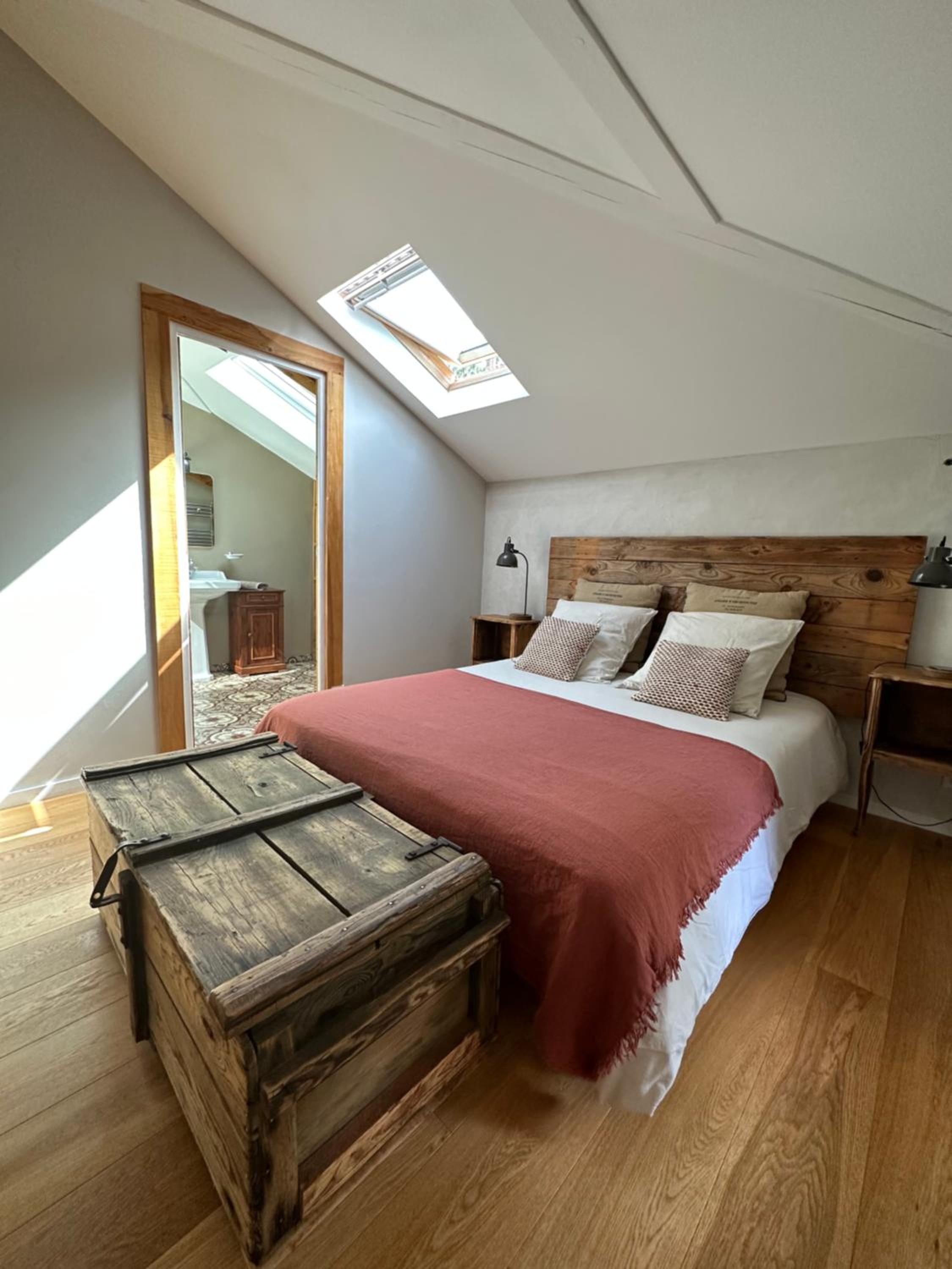 Double Room with Private Bathroom - Photo 4