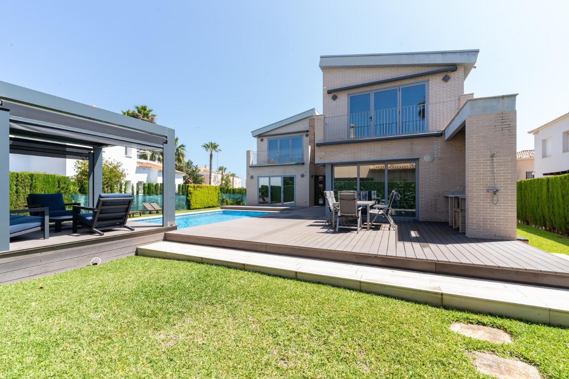 Deluxe Villa