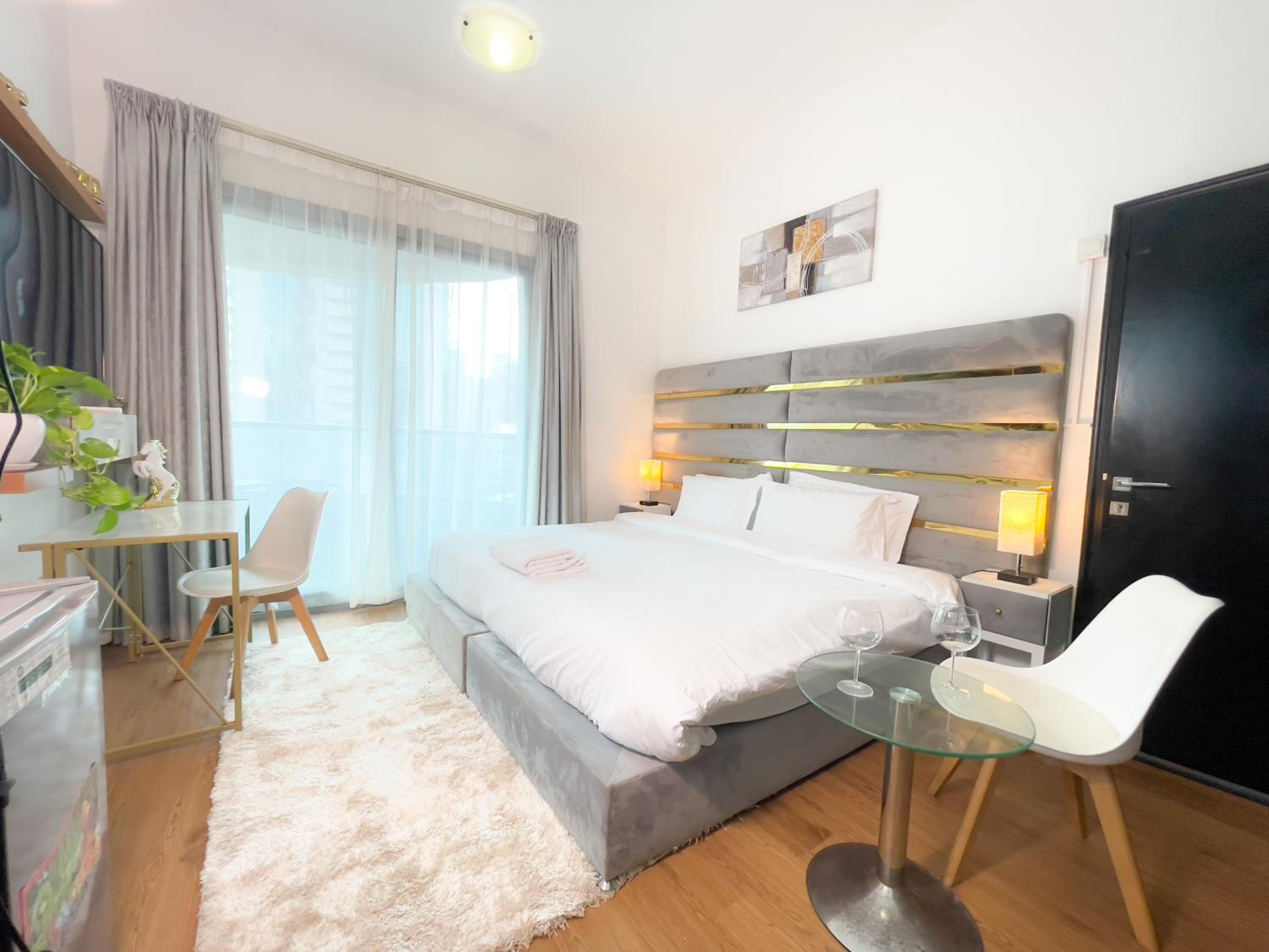 Deluxe King Room photo 2