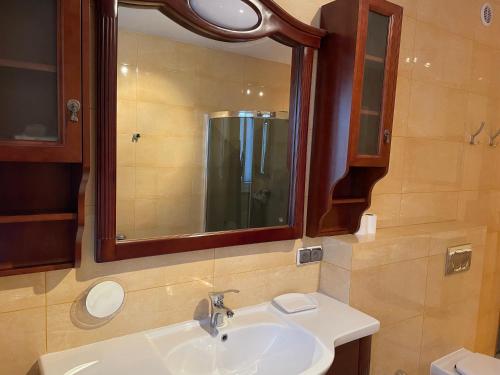 Apartment with Sea View - Photo 32