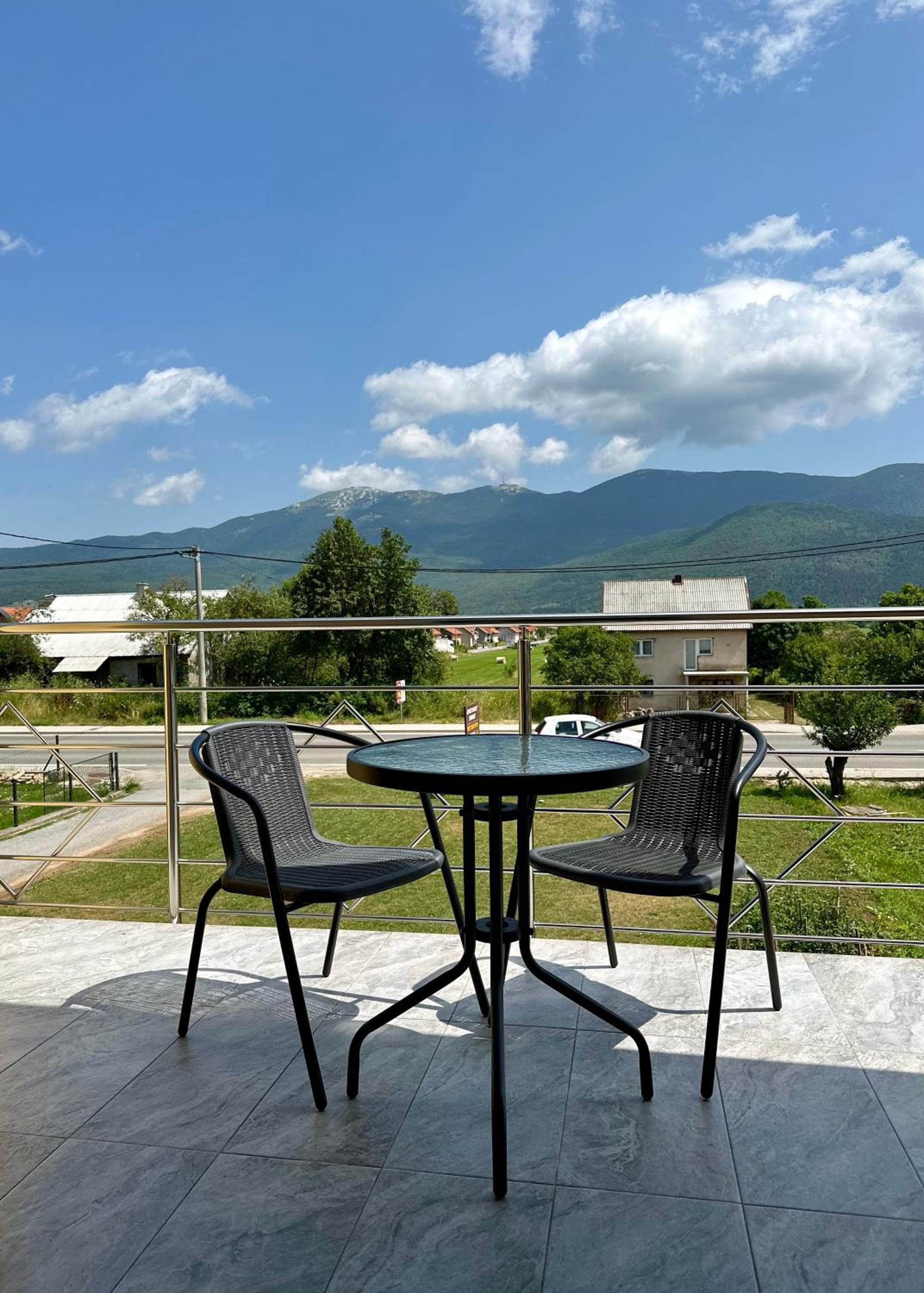 Double Room with Balcony - Photo 6
