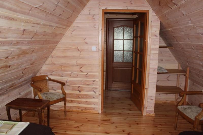 Two-Bedroom Chalet - Photo 3