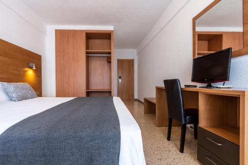 Standard Double or Twin Room with Balcony photo 1