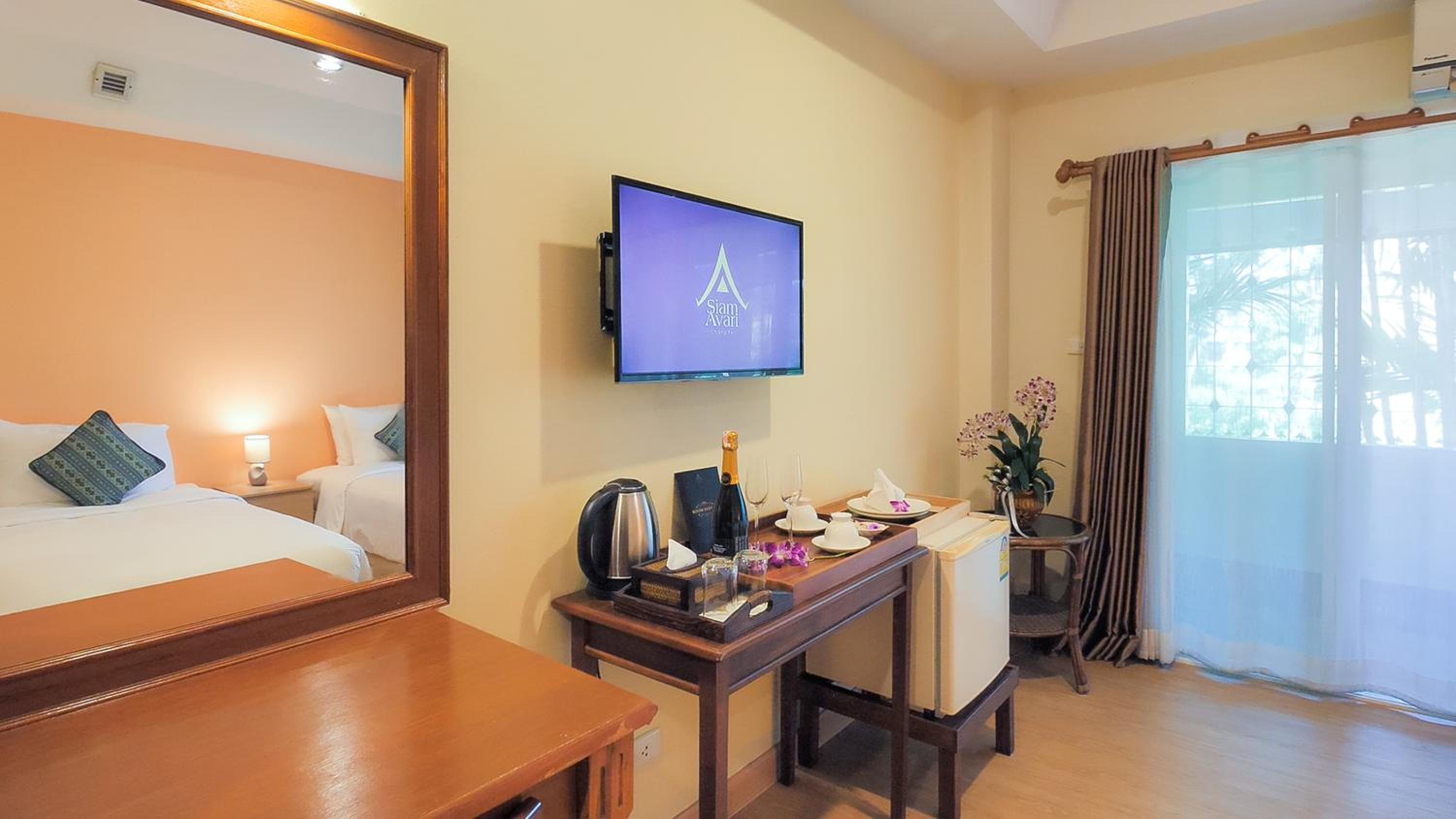 Deluxe Double or Twin Room
