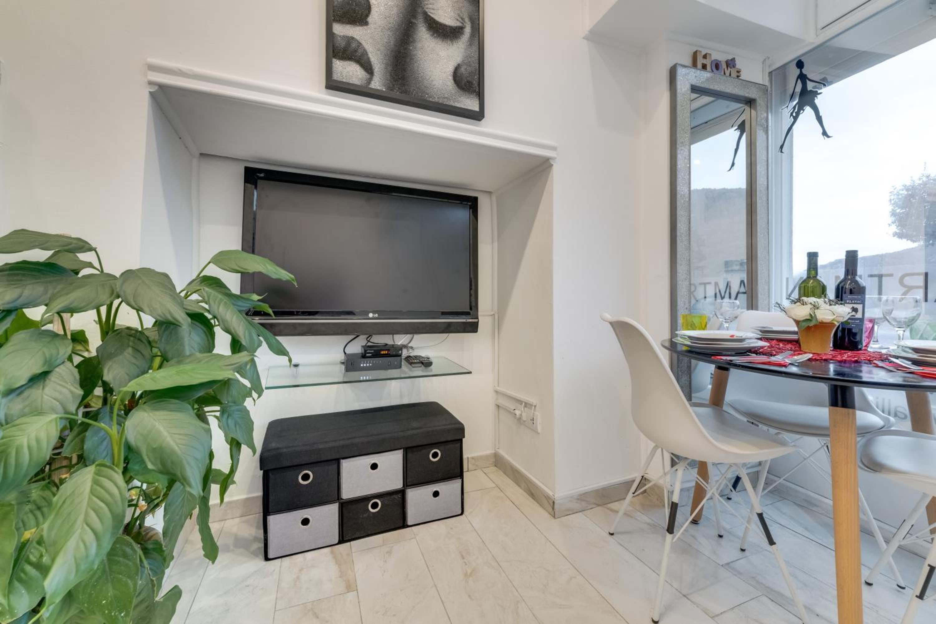 Apartment with Sea View photo 2