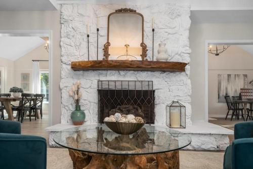 Family Room photo 3