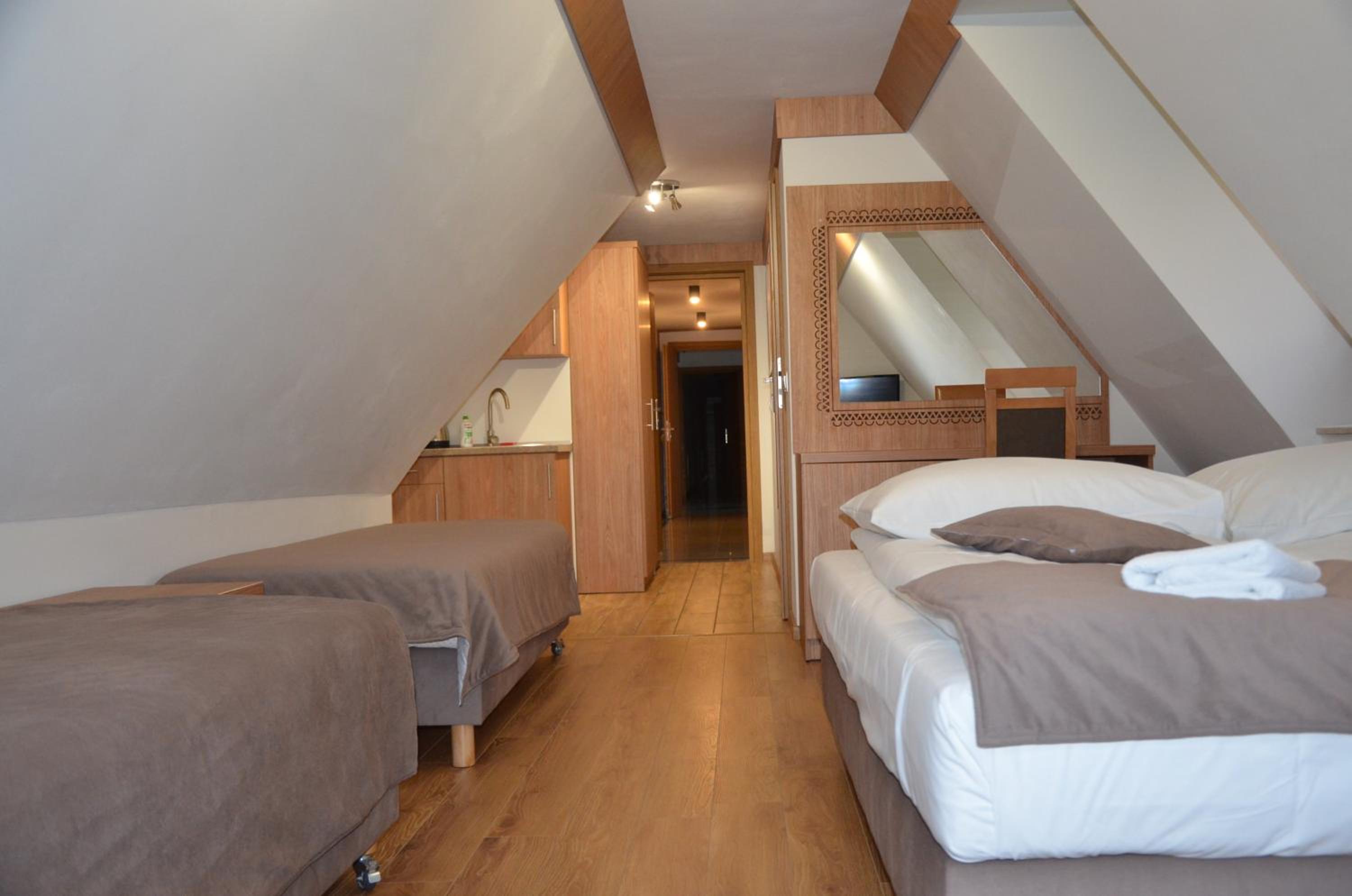 Quadruple Room with Mountain View