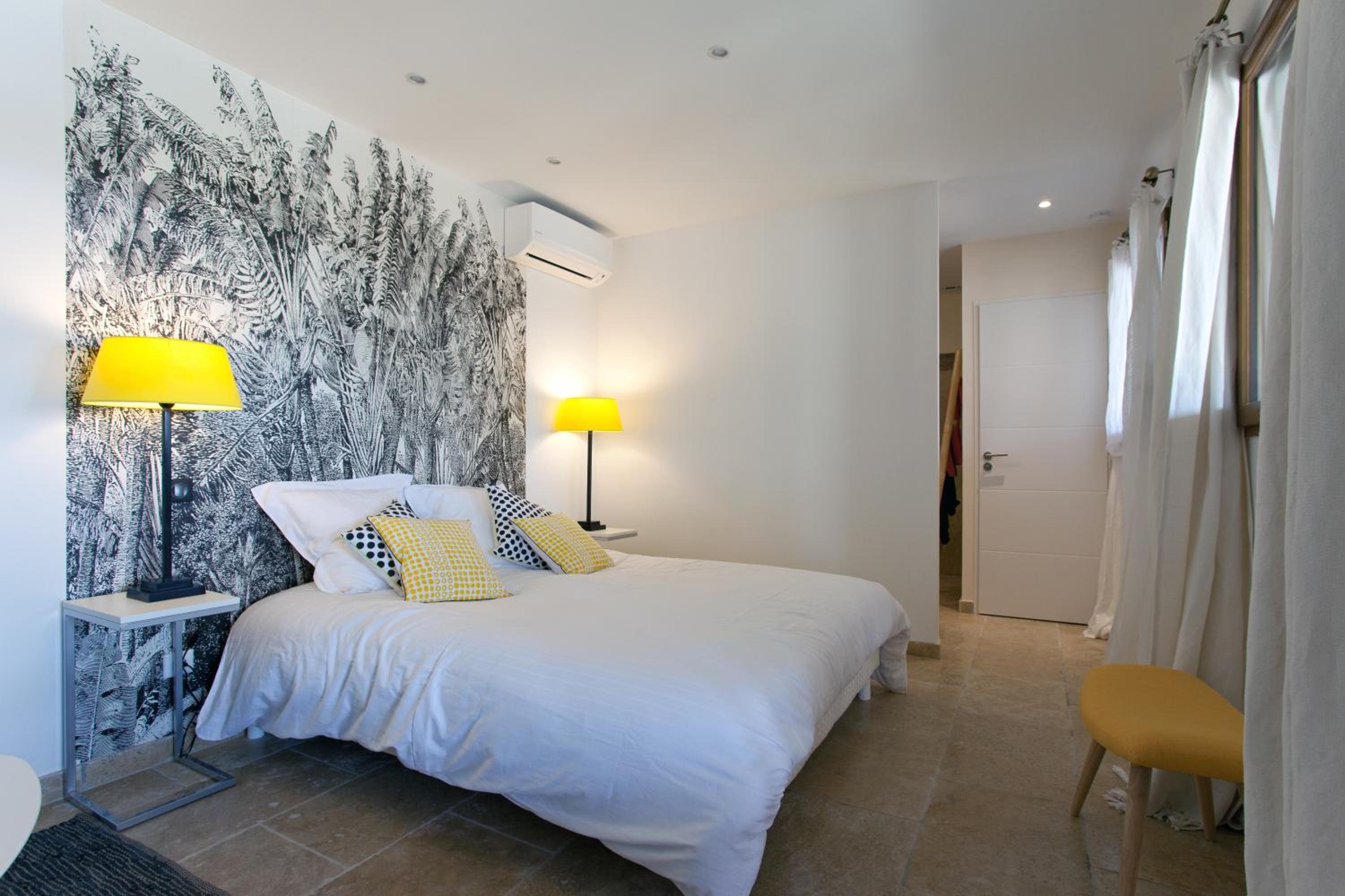 Double Room with Pool View photo 2