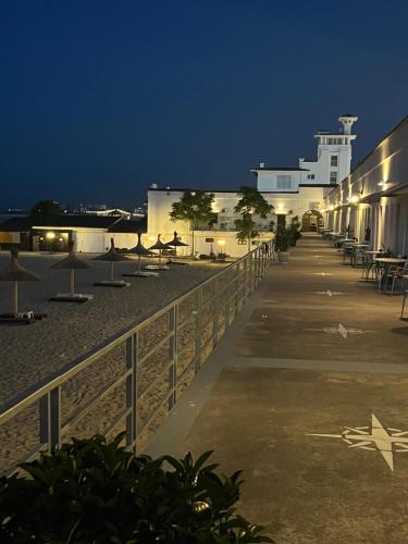 Apartment with Sea View - Photo 4