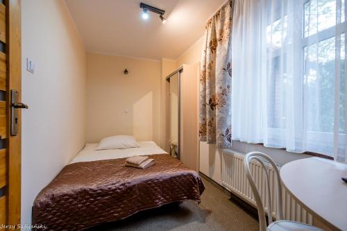 Small Single Room photo 3
