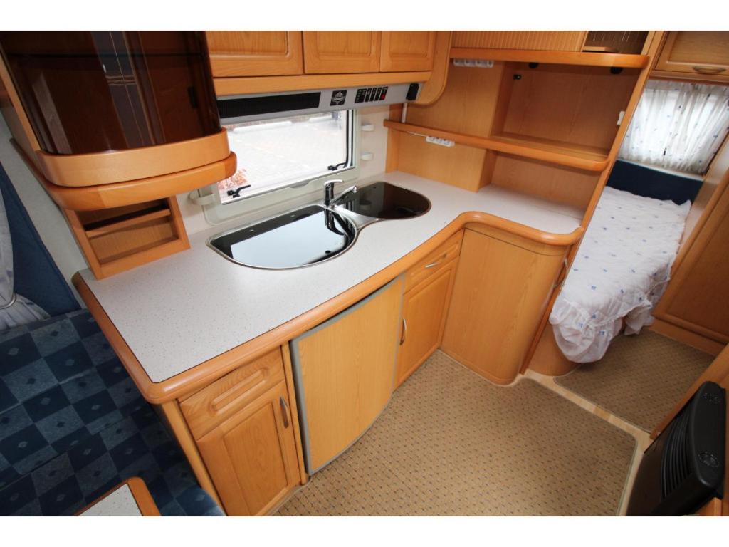 Caravan photo 2