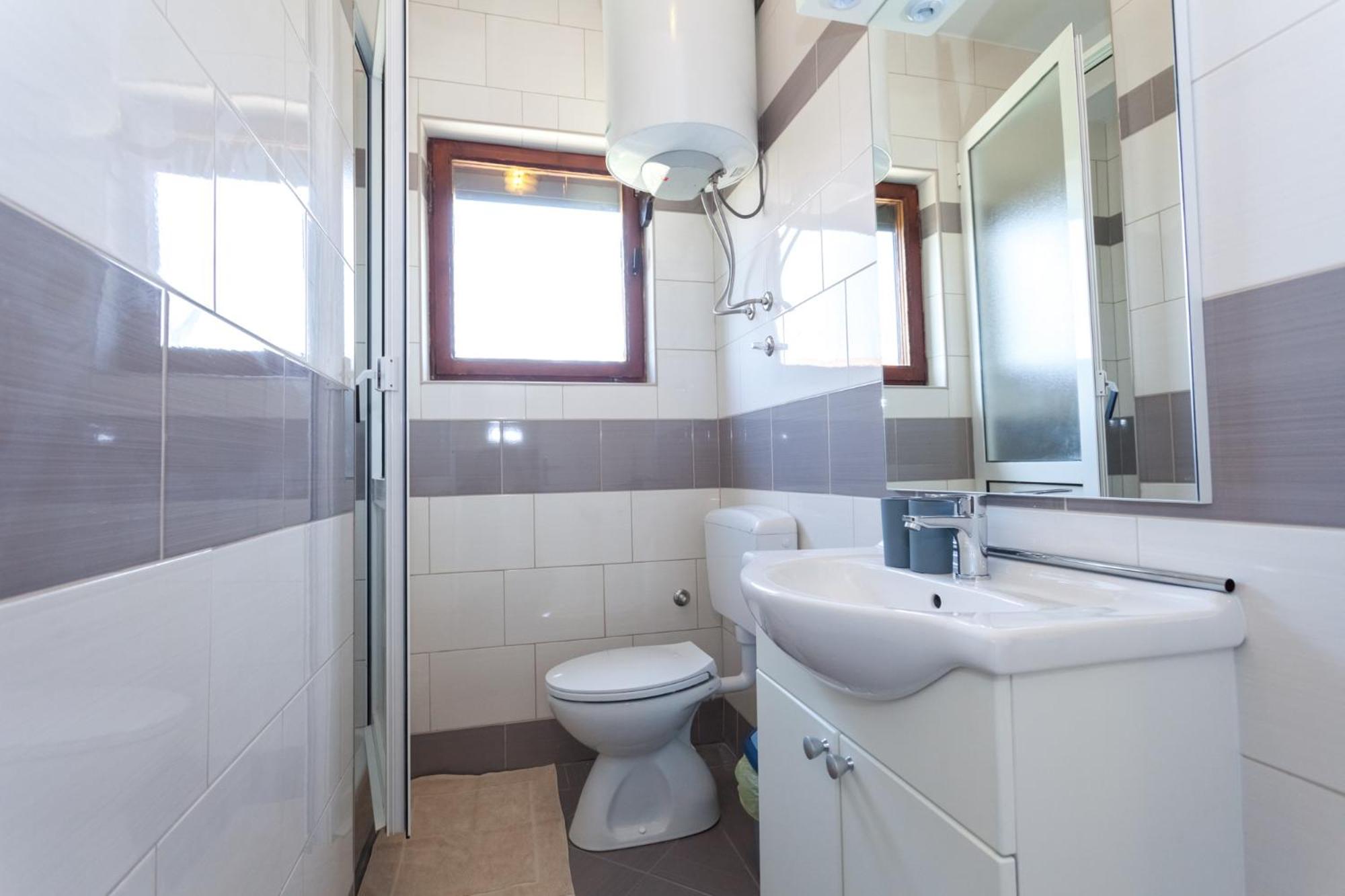 One-Bedroom Apartment with Balcony