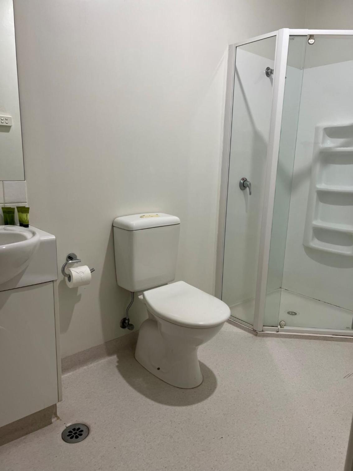 Double or Twin Room photo 3