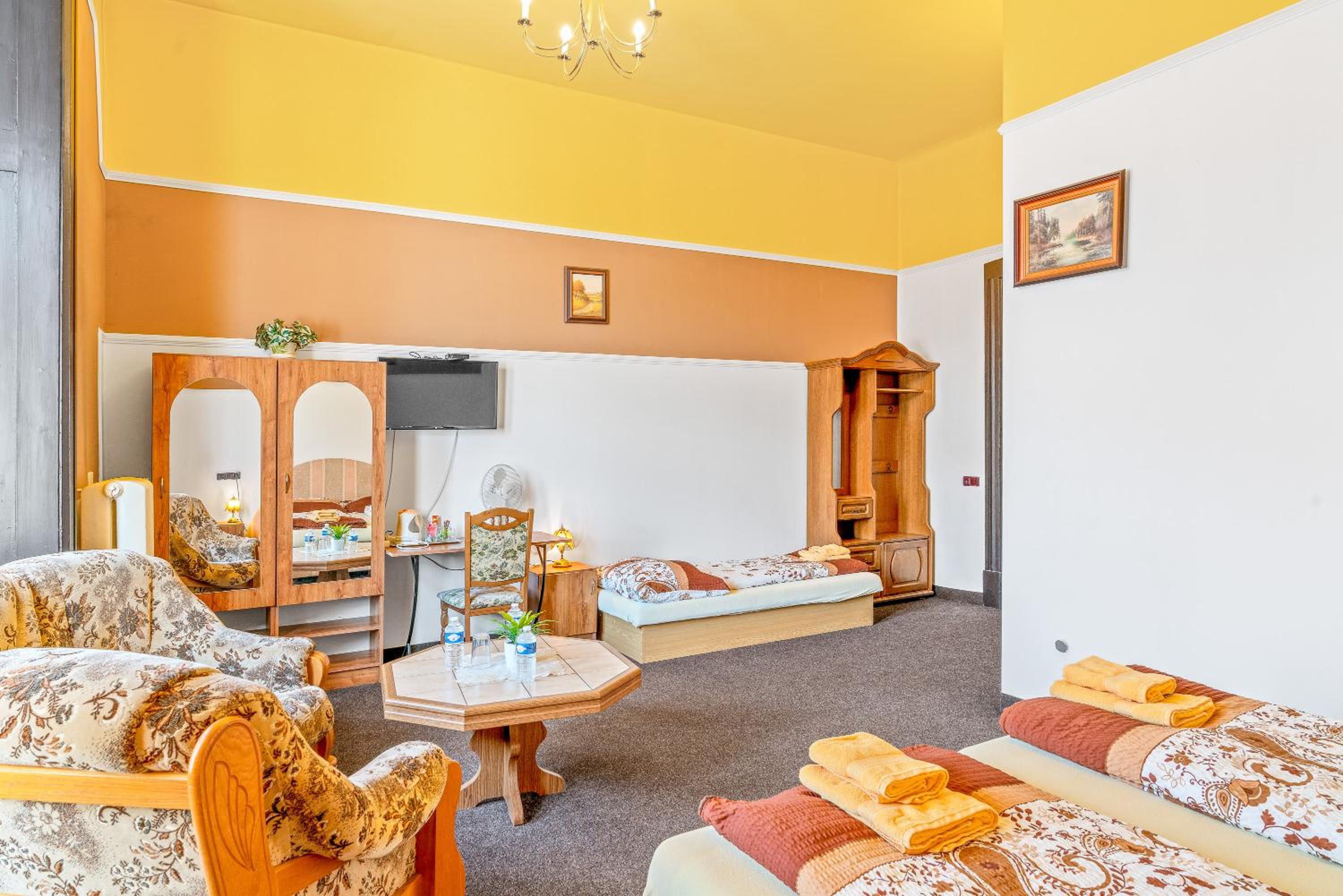 Triple Room photo 2