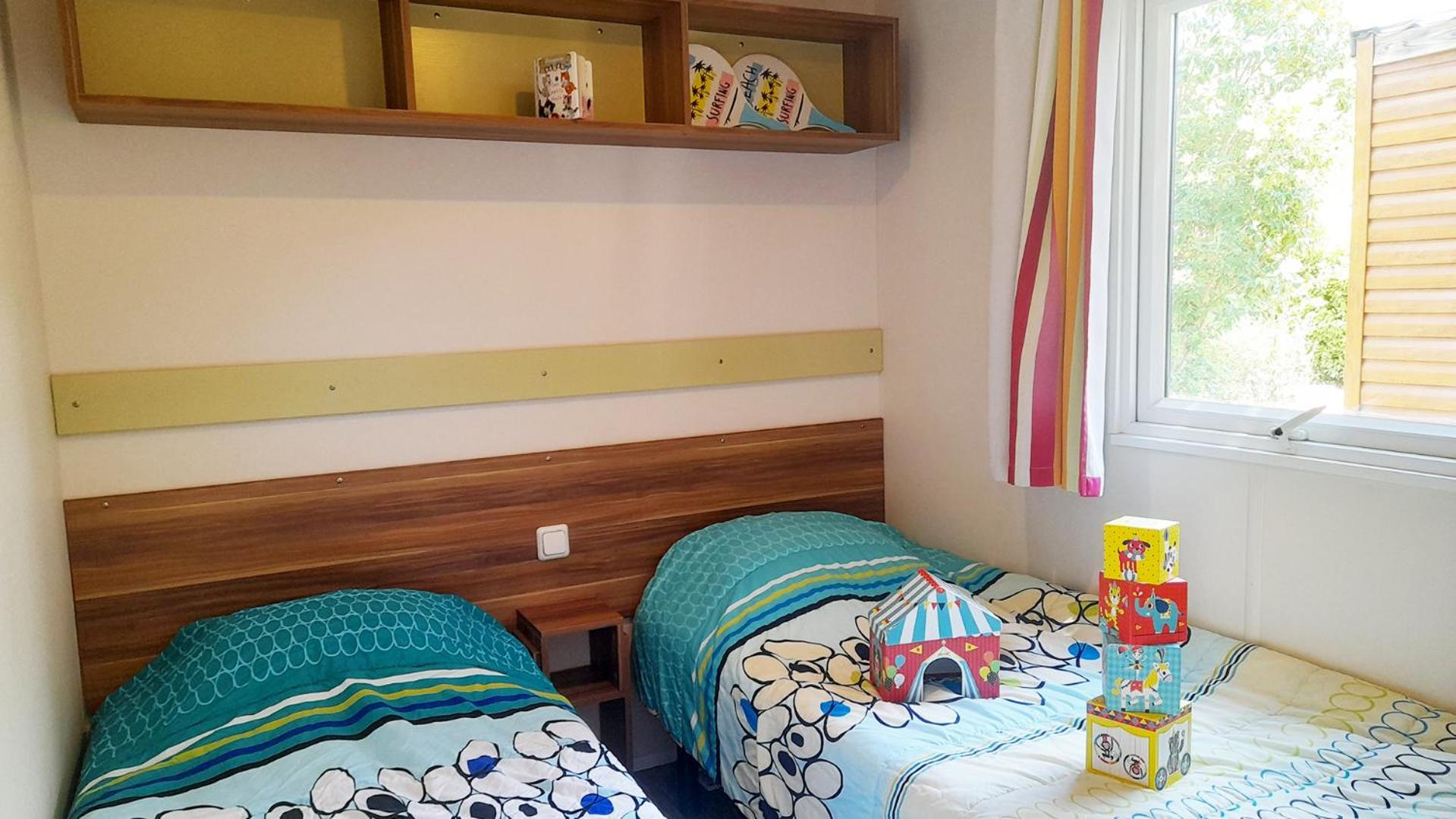 Mobile Home photo 2