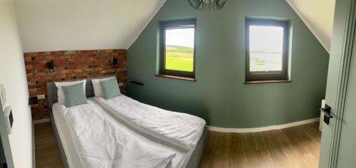 Two-Bedroom House photo 3
