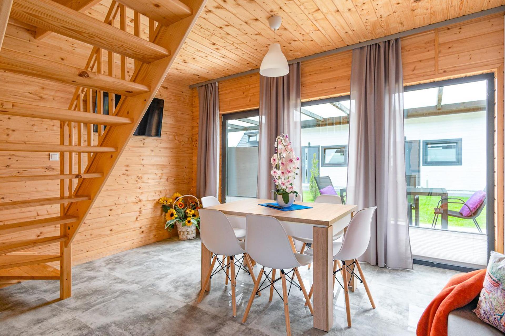 Three-Bedroom House photo 2