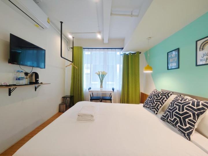 Economy Triple Room with Shared Bathroom