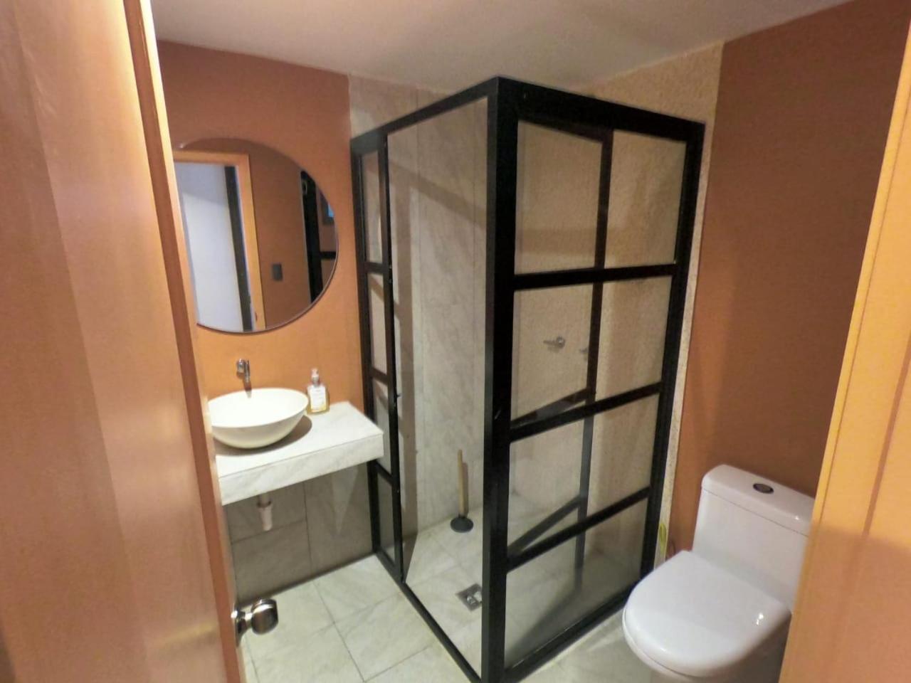 Double Room with Private Bathroom photo 1
