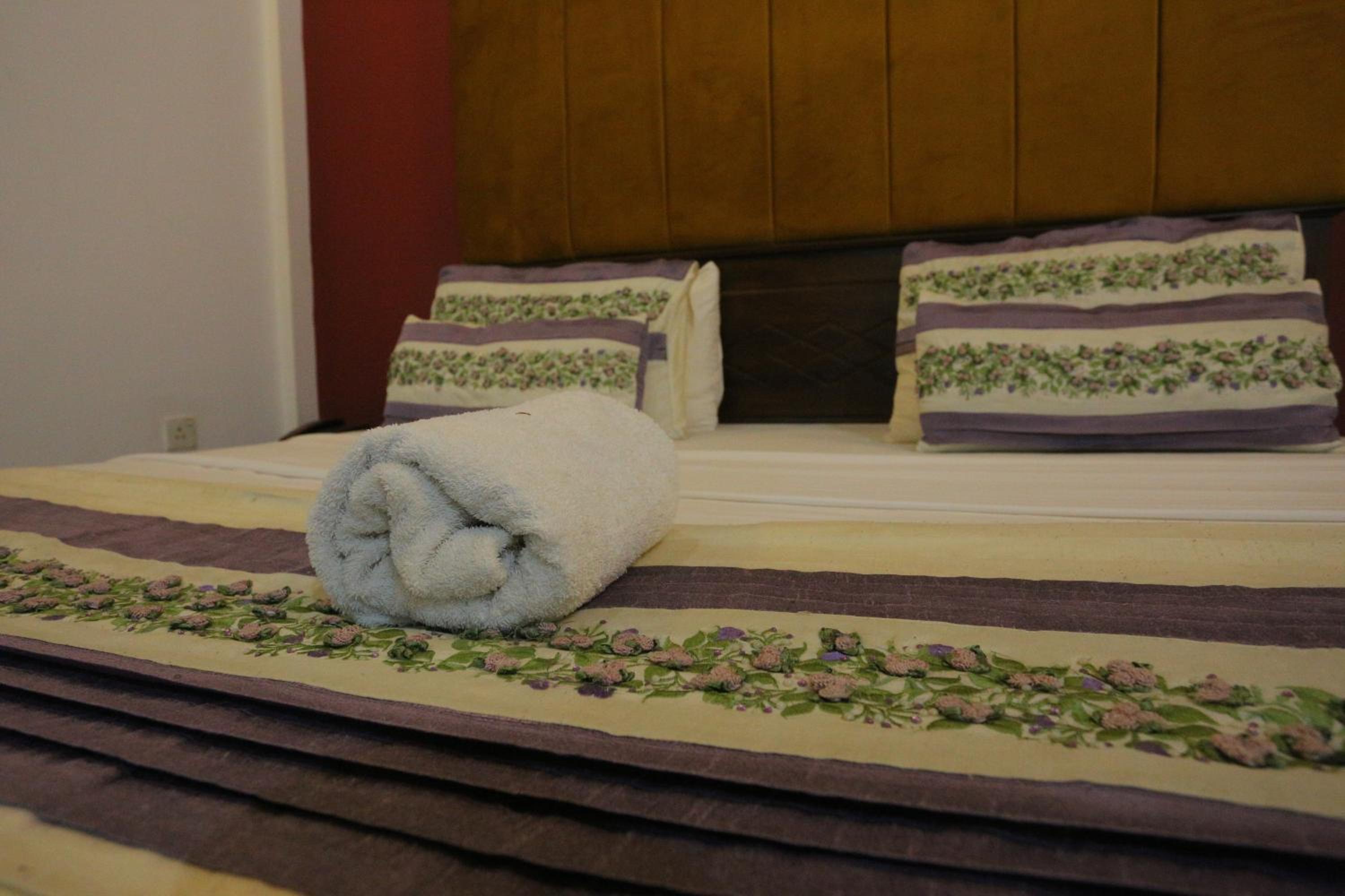 Deluxe Double Room with Balcony photo 2