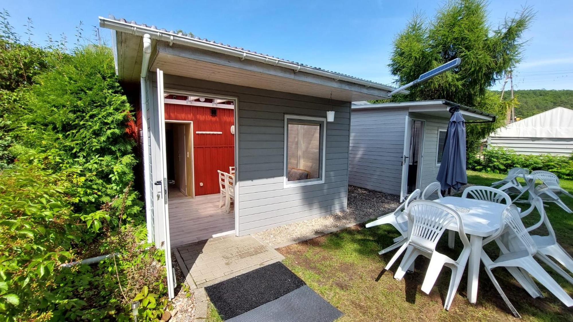 Two-Bedroom Bungalow - Photo 4