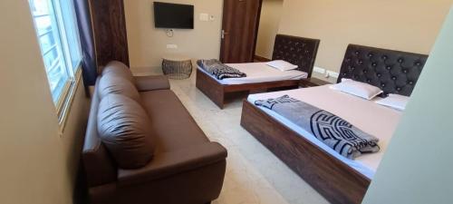 Comfort Triple Room with Shower photo 1