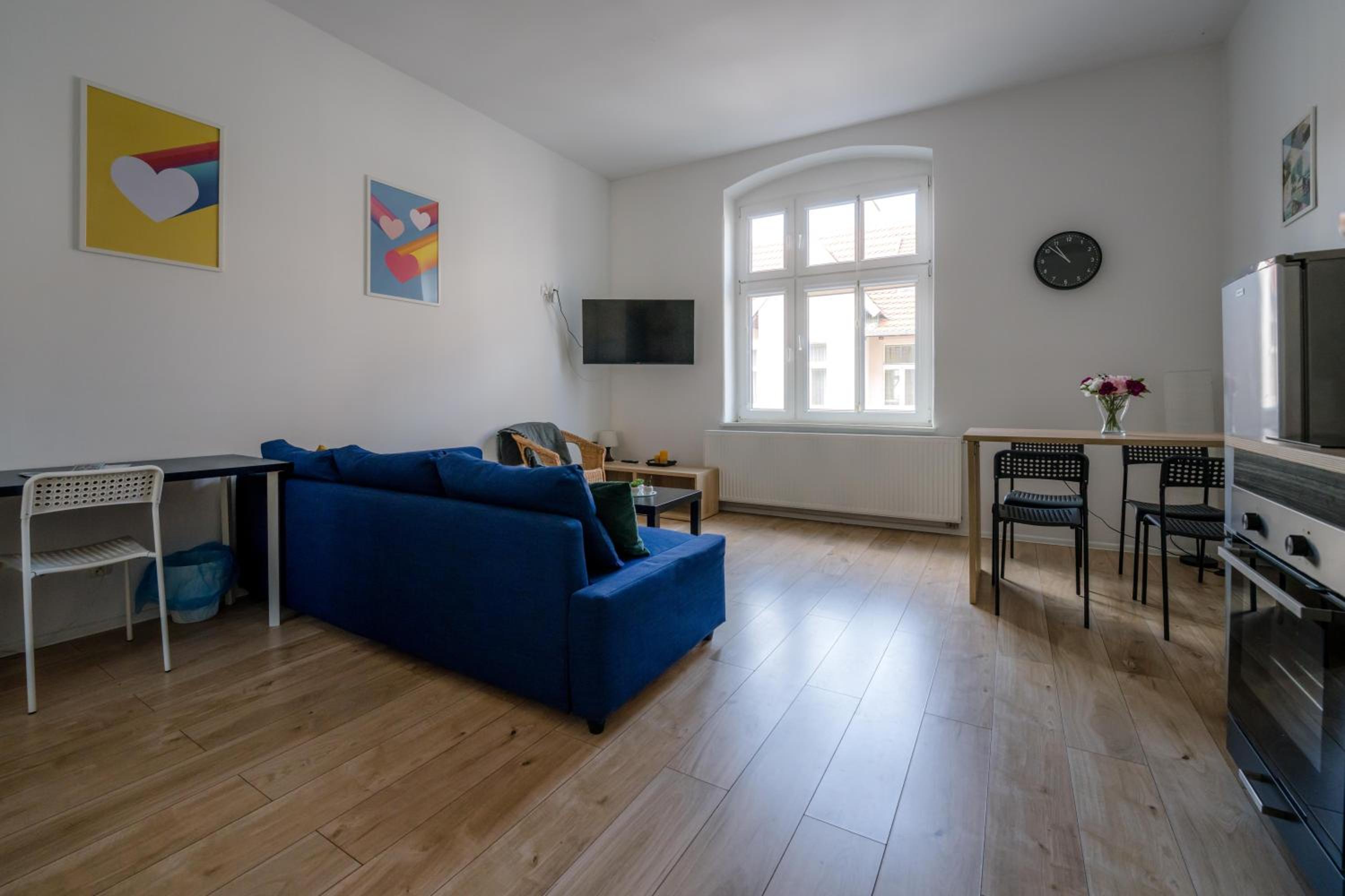 One-Bedroom Apartment - Photo 16