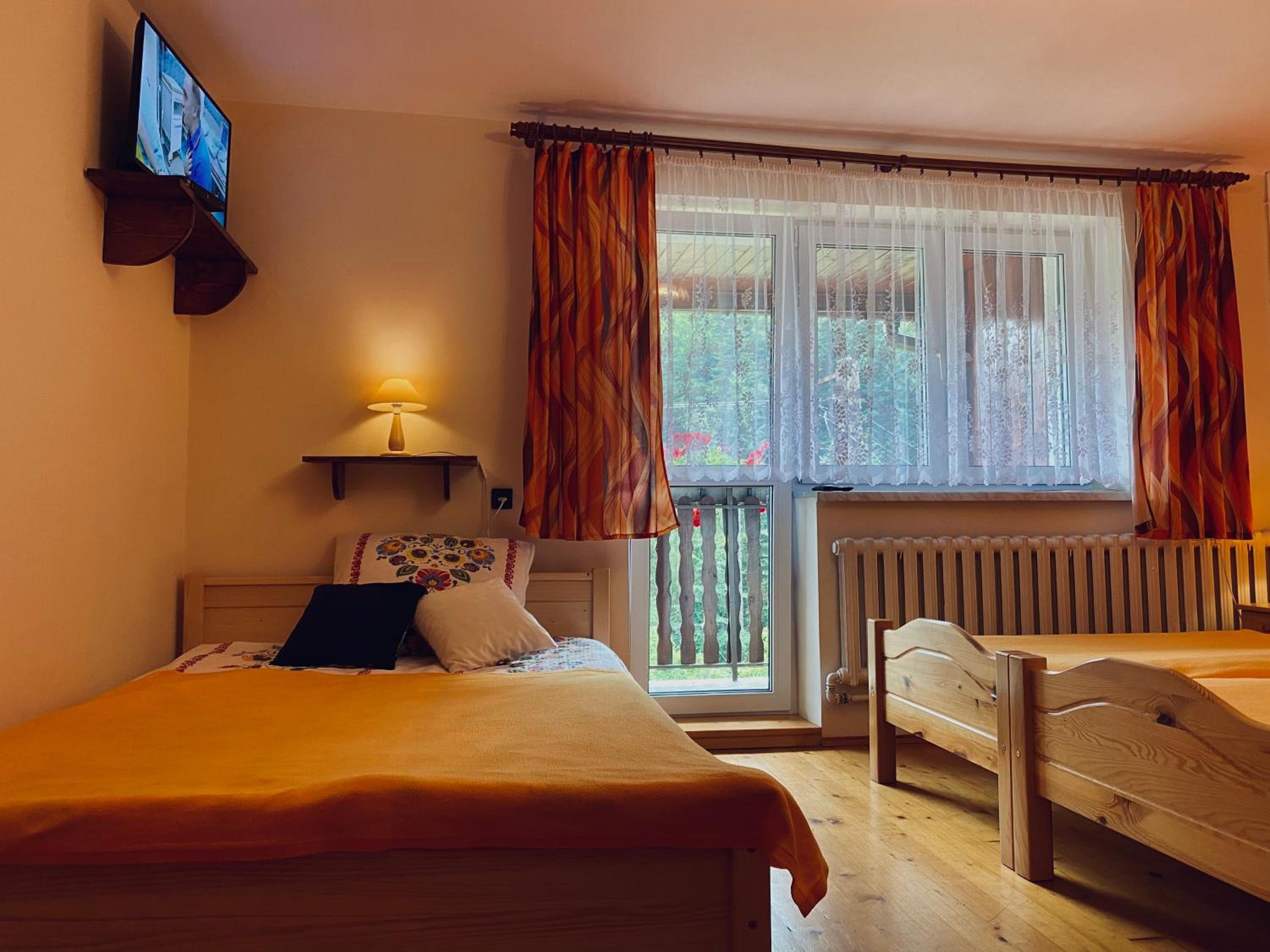 Triple Room with Private Bathroom photo 1