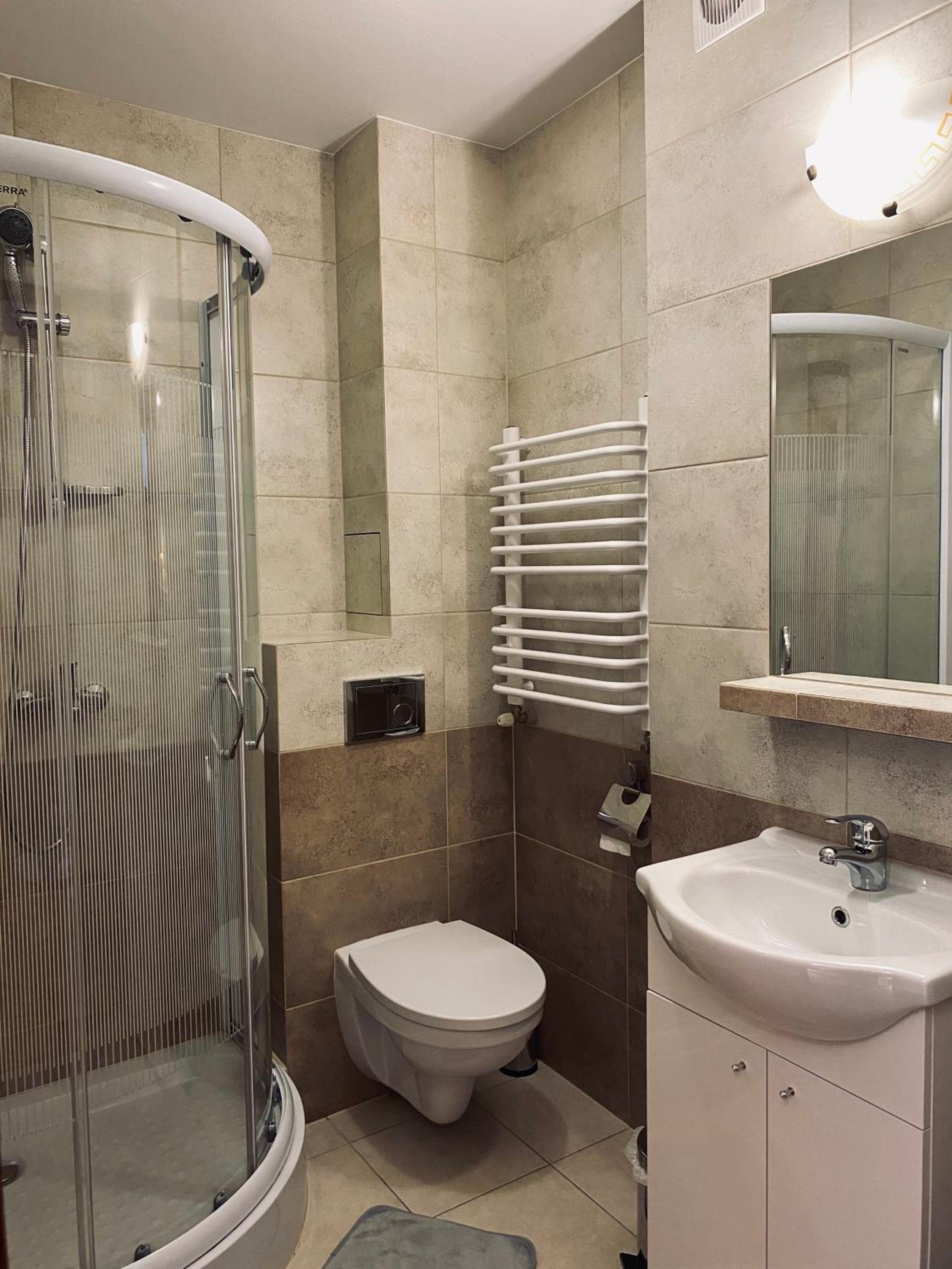 Triple Room with Private Bathroom photo 3
