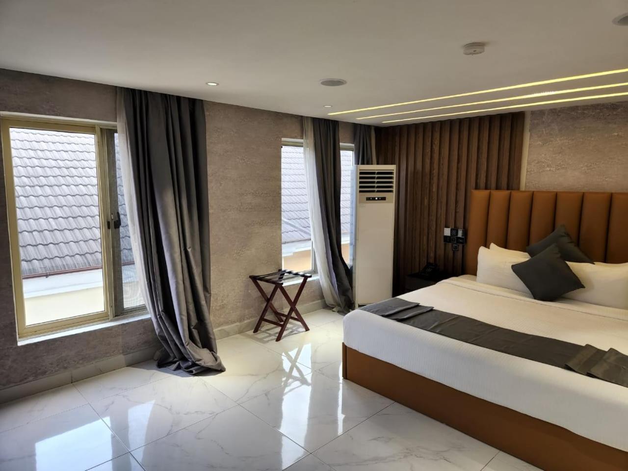 Superior Suite