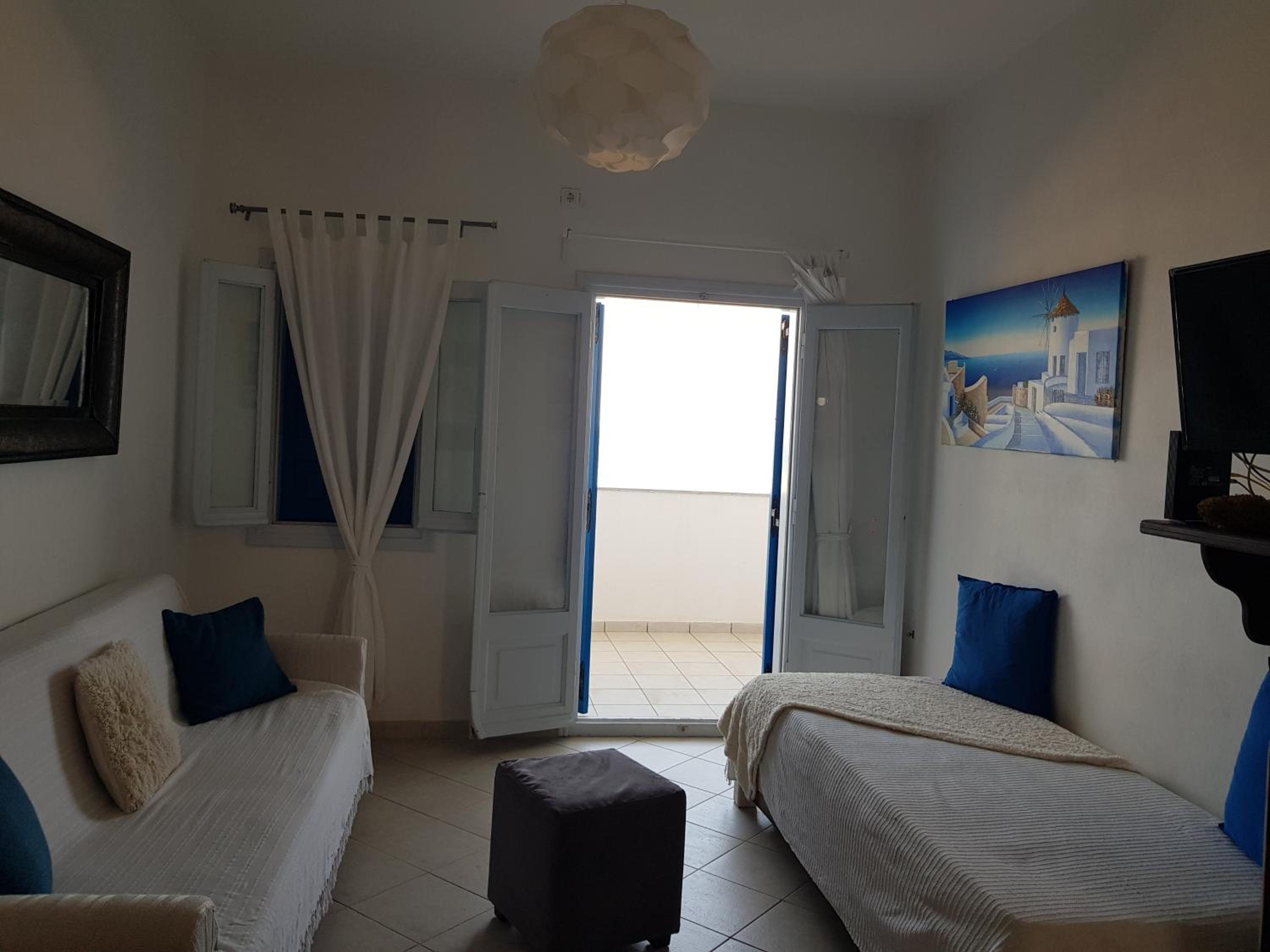 Apartment with Sea View - Photo 35
